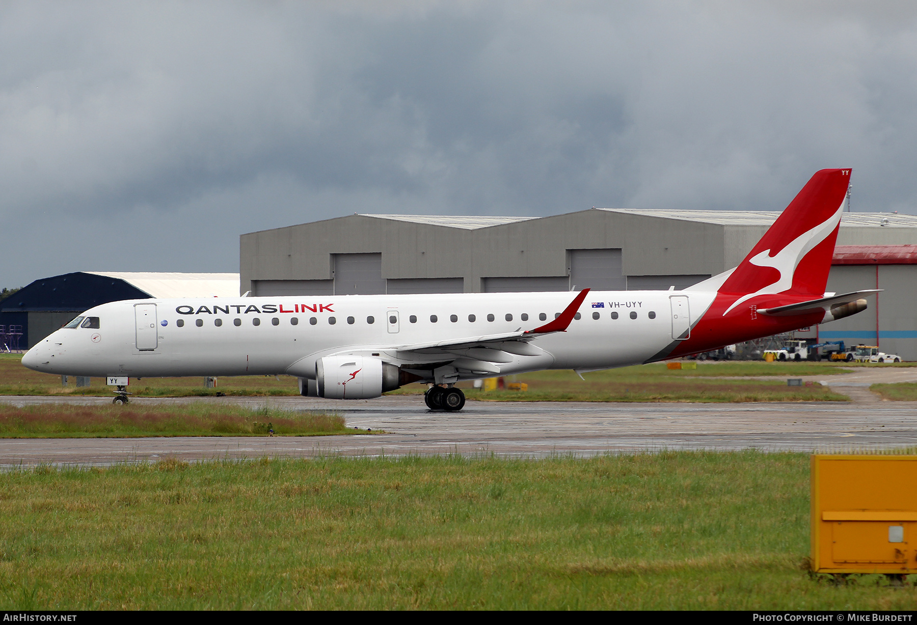 Aircraft Photo of VH-UYY | Embraer 190AR (ERJ-190-100IGW) | QantasLink | AirHistory.net #729267