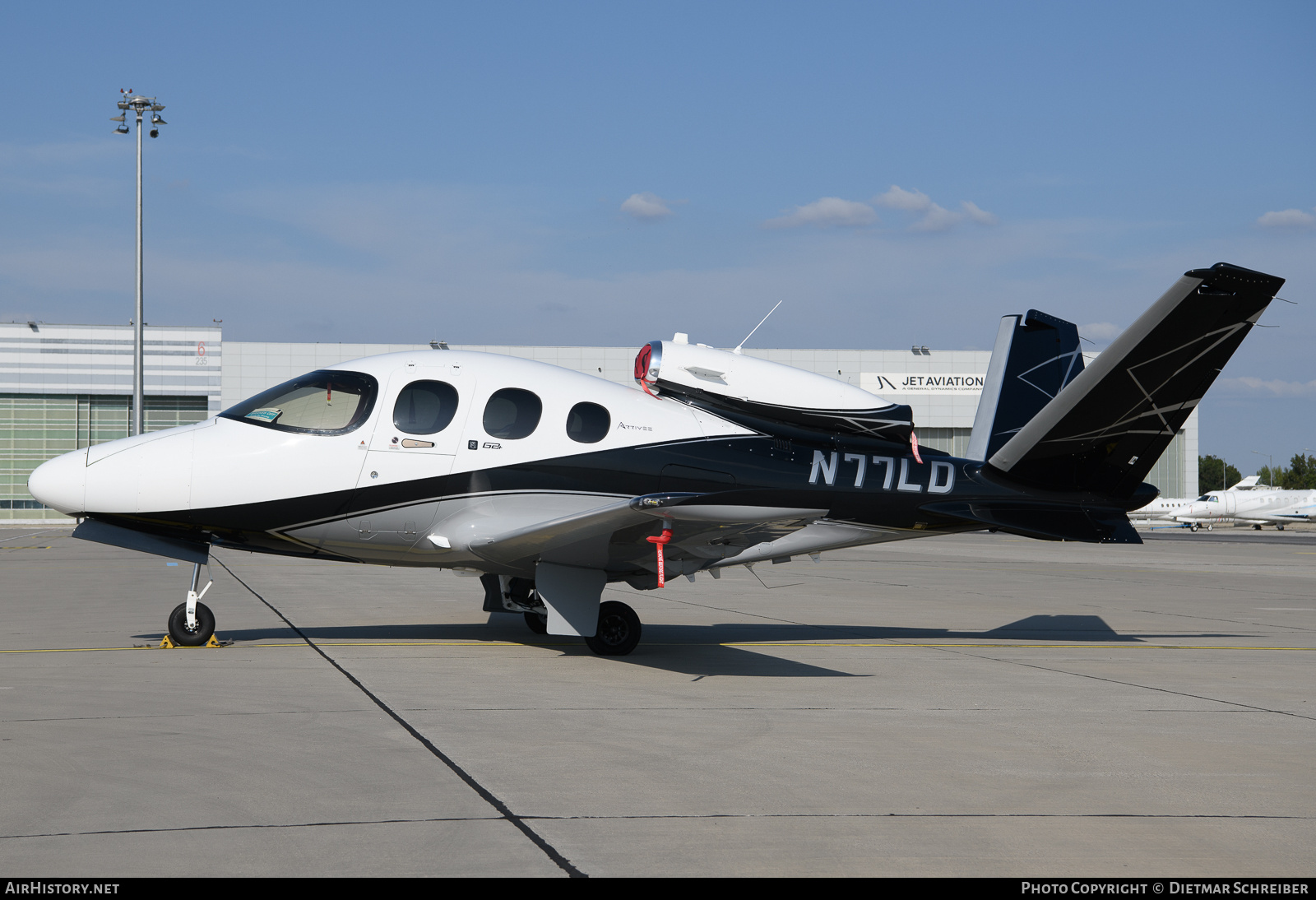 Aircraft Photo of N77LD | Cirrus SF-50 Vision G2+ Arrivee | AirHistory.net #729275