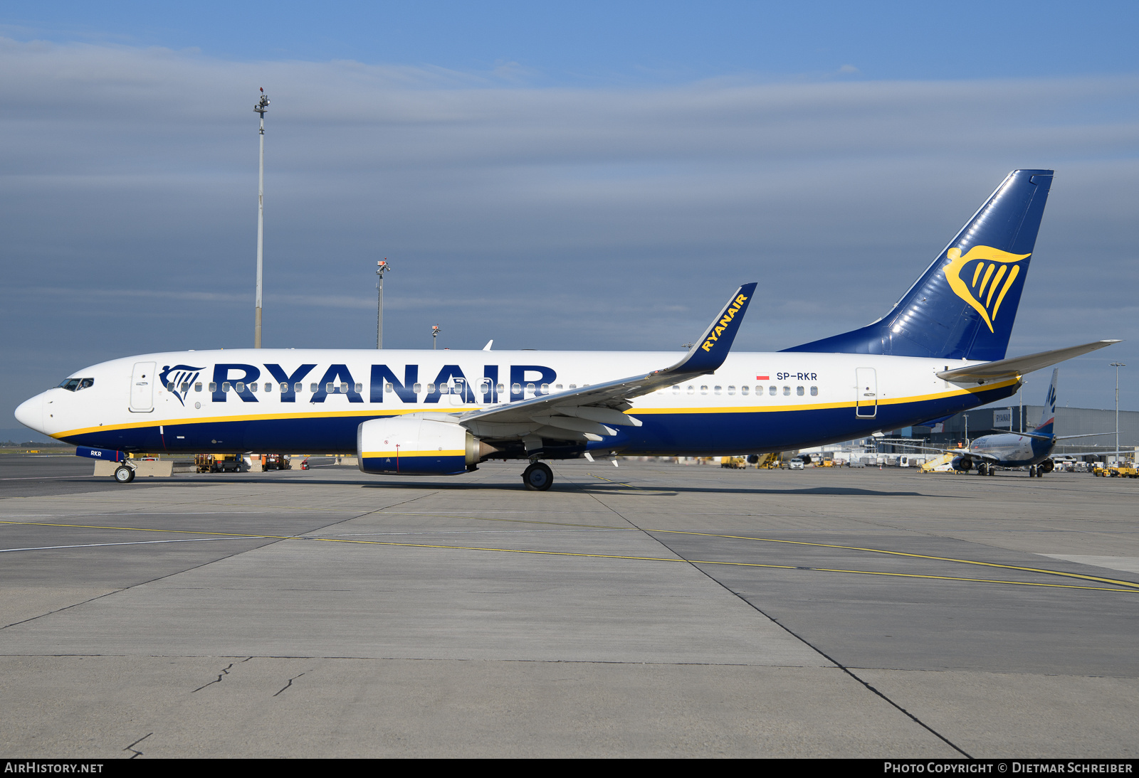 Aircraft Photo of SP-RKR | Boeing 737-8AS | Ryanair | AirHistory.net #729305