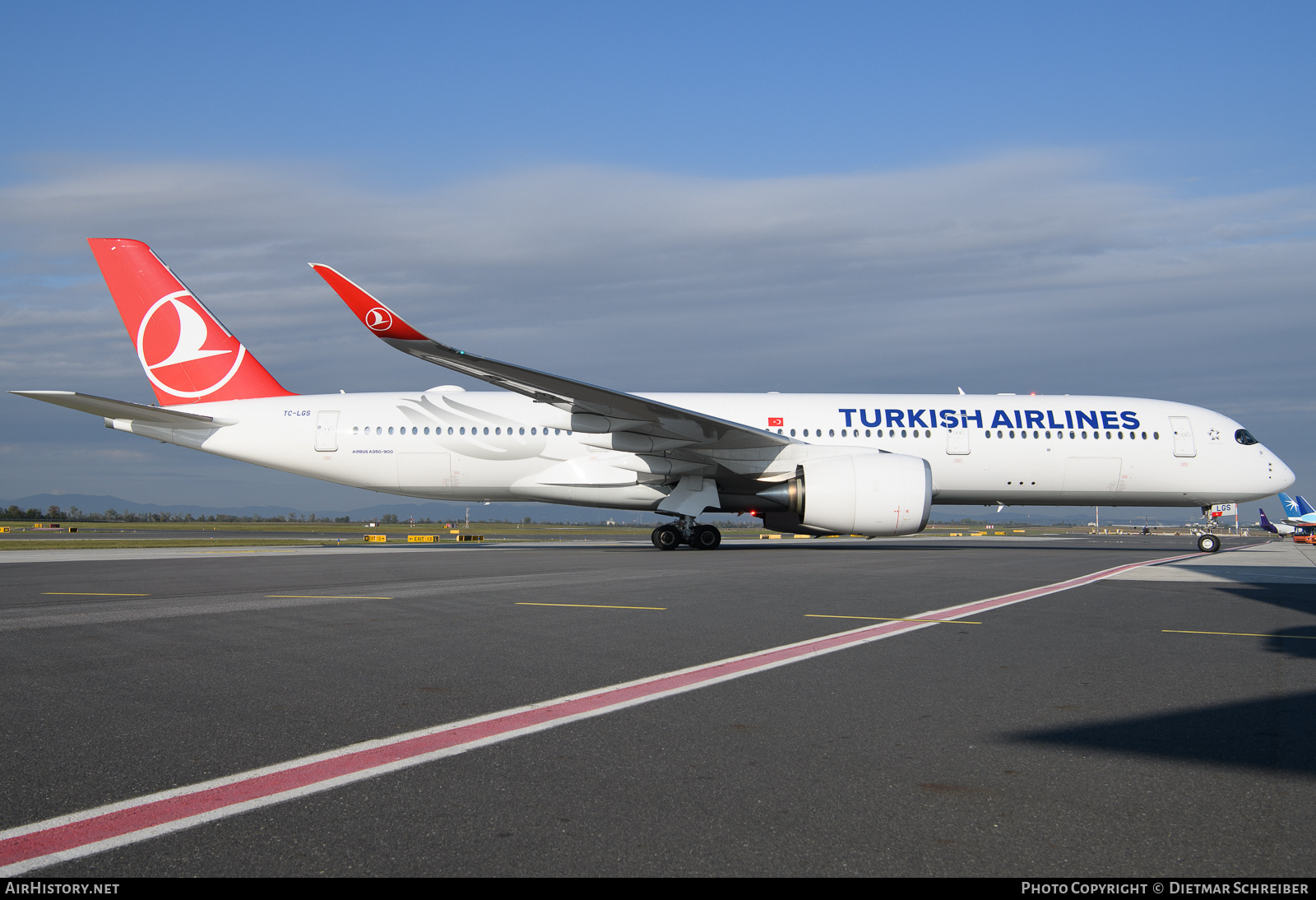 Aircraft Photo of TC-LGS | Airbus A350-941 | Turkish Airlines | AirHistory.net #729313