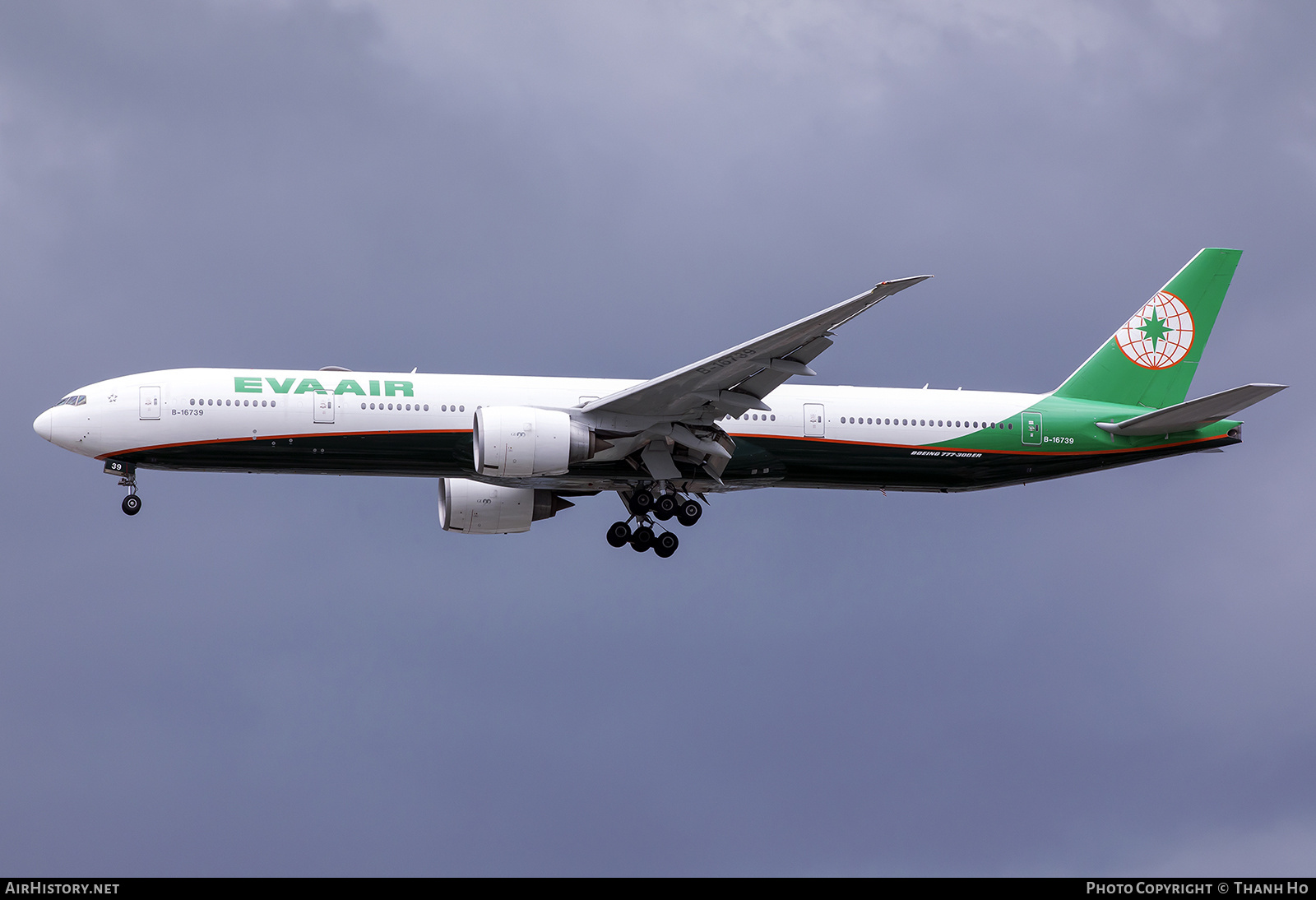 Aircraft Photo of B-16739 | Boeing 777-300/ER | EVA Air | AirHistory.net #729388