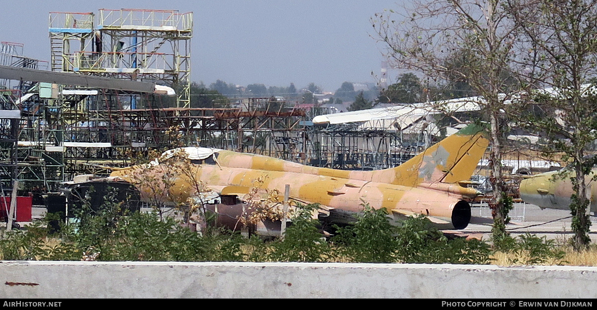 Aircraft Photo of 61 yellow | Sukhoi Su-17UM3 | Uzbekistan - Air Force | AirHistory.net #729497