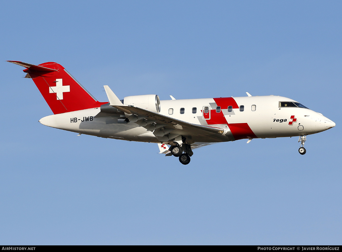 Aircraft Photo of HB-JWB | Bombardier Challenger 650 (CL-600-2B16) | REGA - Swiss Air Ambulance | AirHistory.net #729519