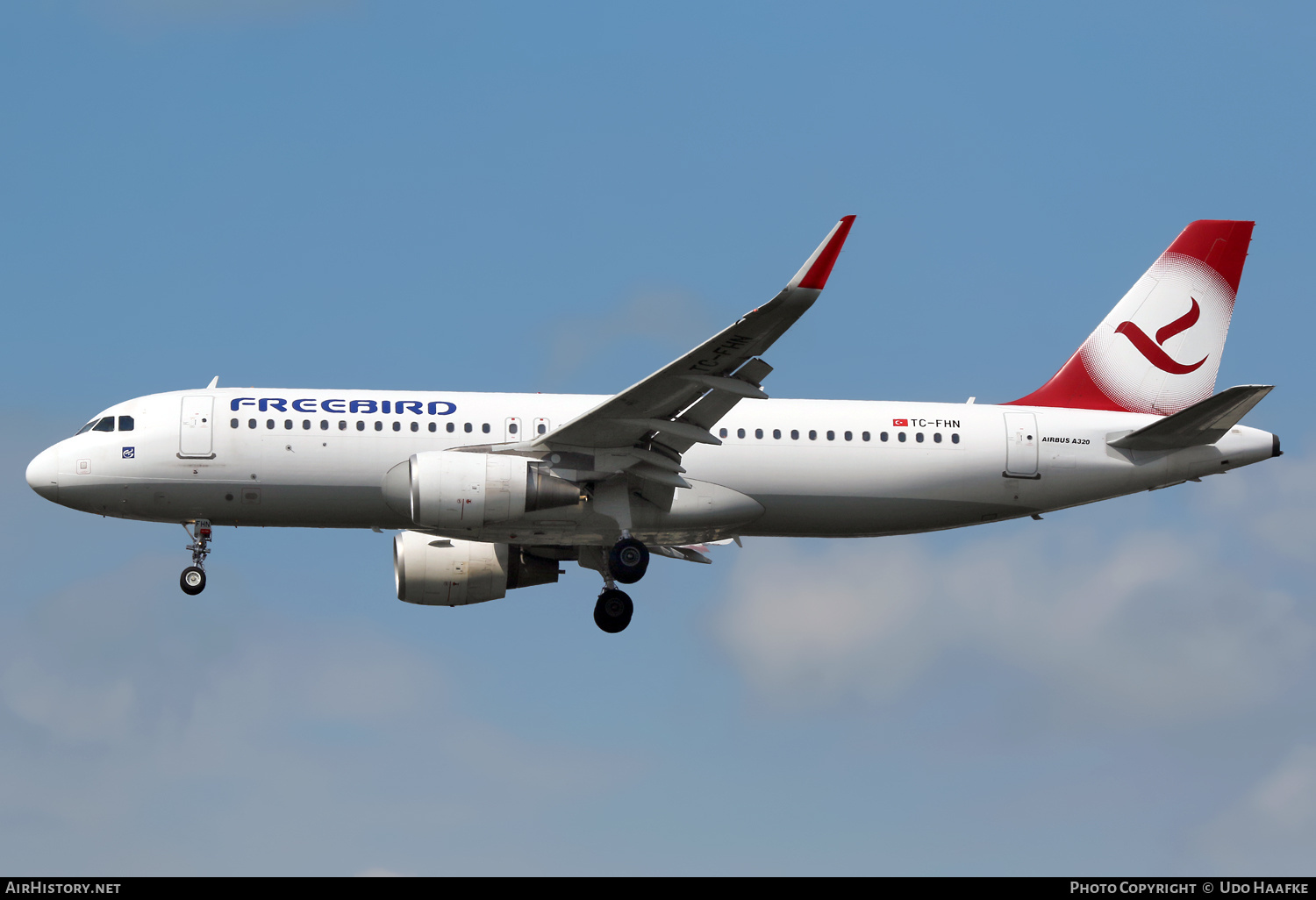 Aircraft Photo of TC-FHN | Airbus A320-214 | Freebird Airlines | AirHistory.net #729545