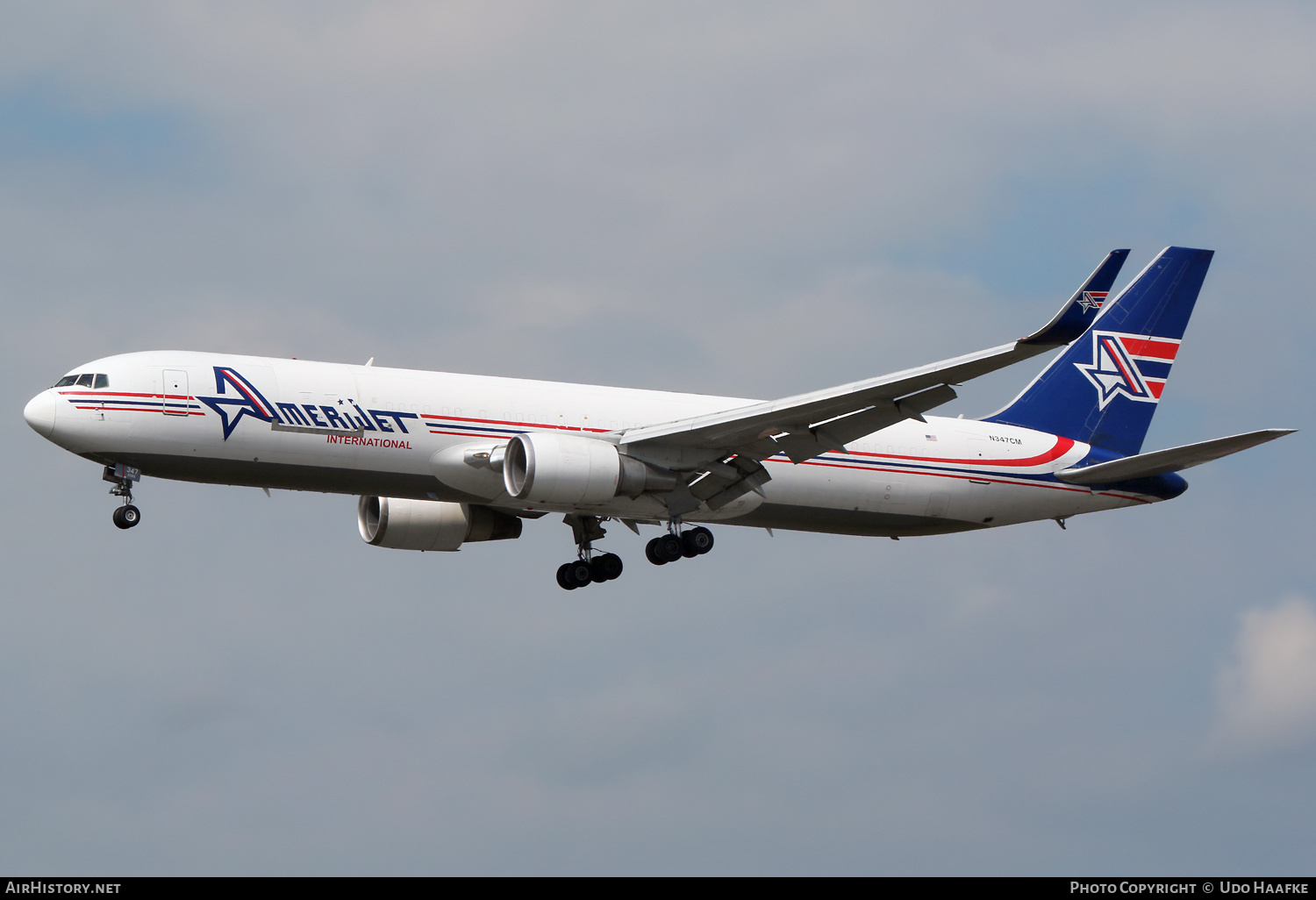 Aircraft Photo of N347CM | Boeing 767-323/ER | Amerijet International | AirHistory.net #729680