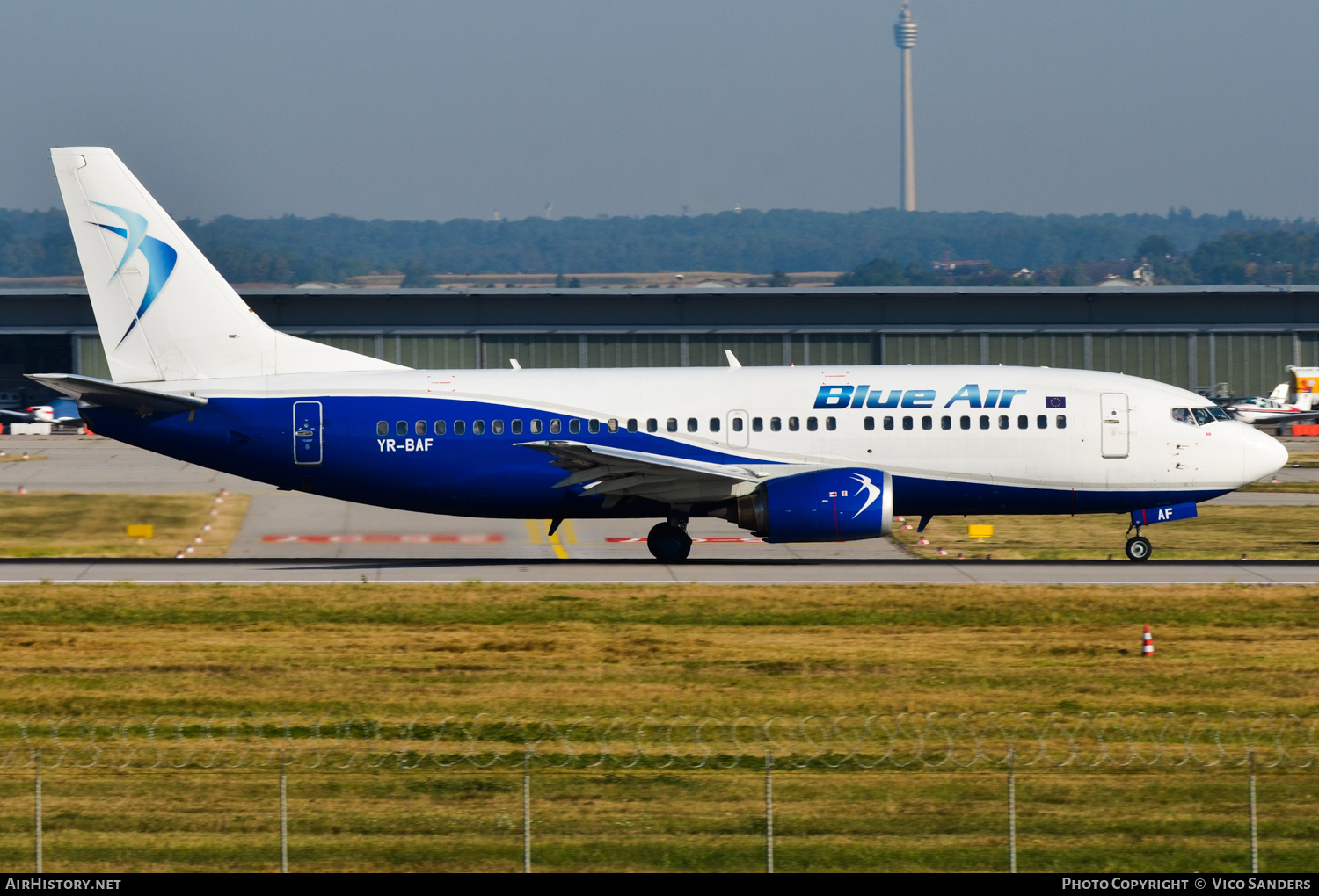 Aircraft Photo of YR-BAF | Boeing 737-322 | Blue Air | AirHistory.net #729693