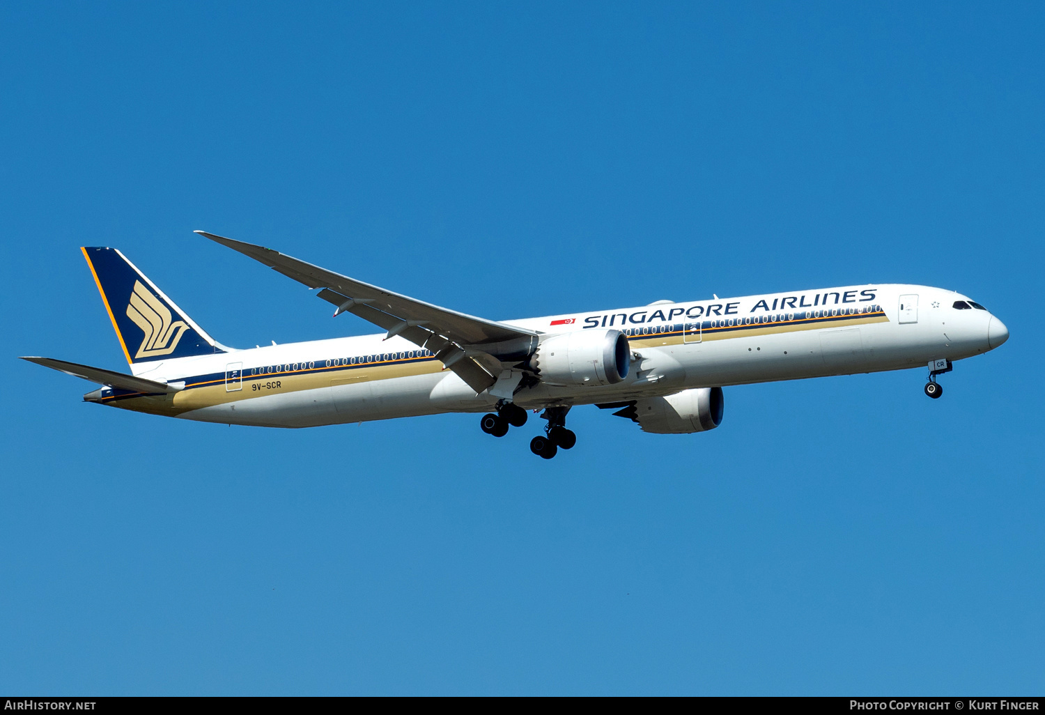 Aircraft Photo of 9V-SCR | Boeing 787-10 Dreamliner | Singapore Airlines | AirHistory.net #729746