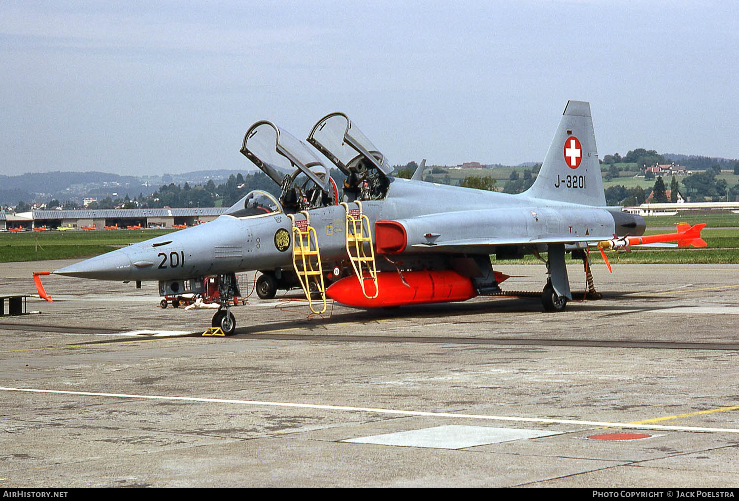 Aircraft Photo of J-3201 | Northrop F-5F Tiger II | Switzerland - Air Force | AirHistory.net #729762