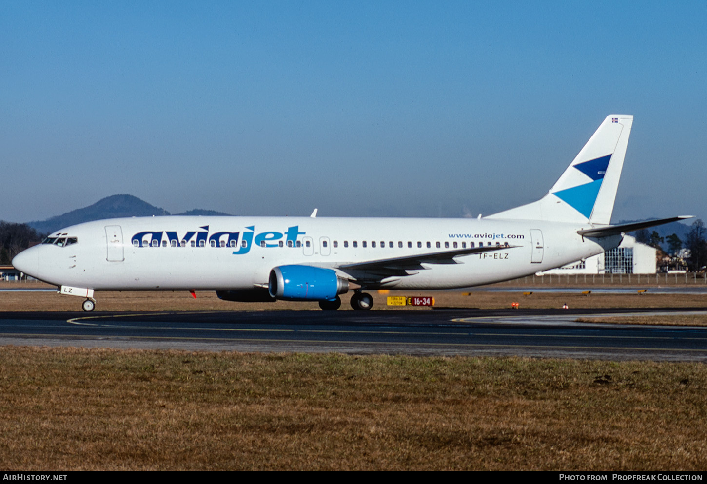 Aircraft Photo of TF-ELZ | Boeing 737-4Y0 | Aviajet | AirHistory.net #729797
