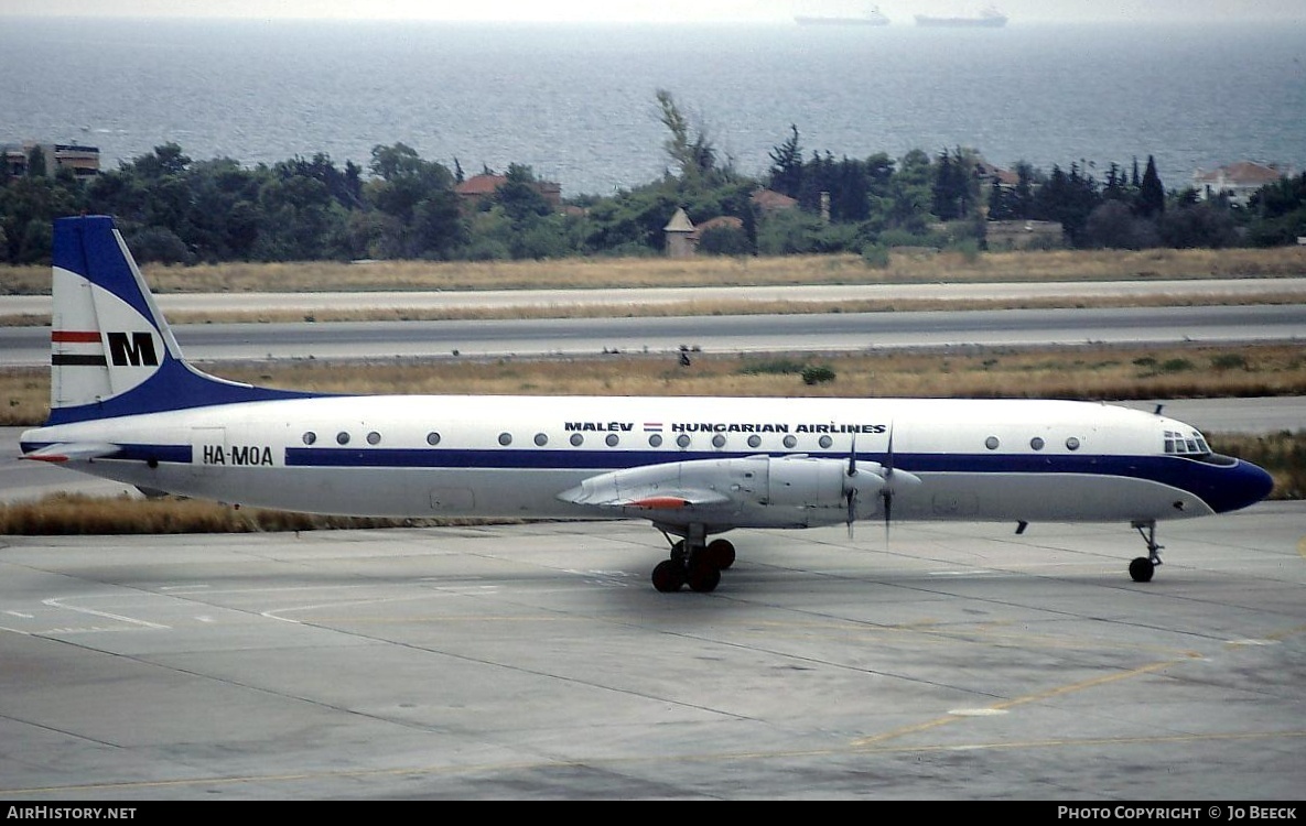 Aircraft Photo of HA-MOA | Ilyushin Il-18Gr | Malév - Hungarian Airlines | AirHistory.net #729963