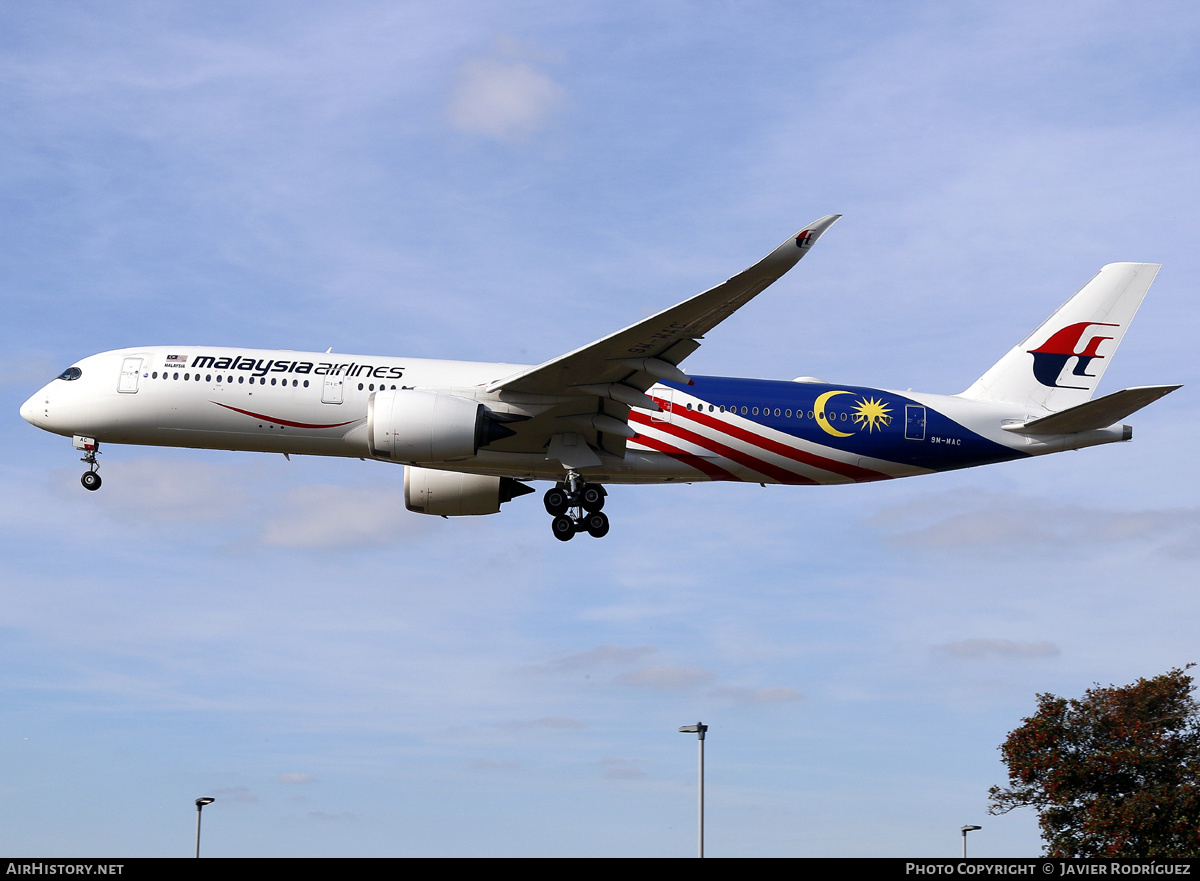 Aircraft Photo of 9M-MAC | Airbus A350-941 | Malaysia Airlines | AirHistory.net #729969