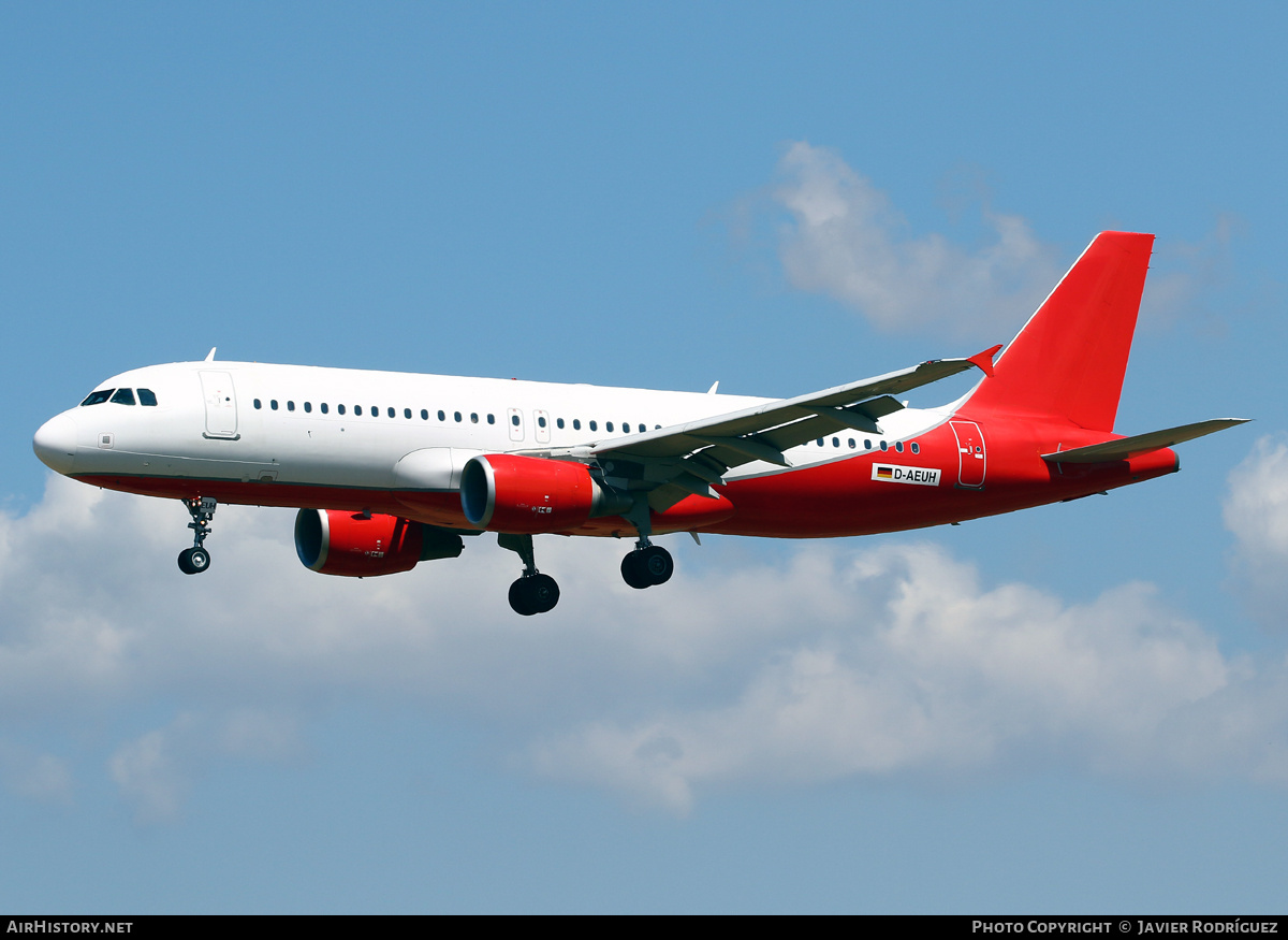 Aircraft Photo of D-AEUH | Airbus A320-214 | Eurowings | AirHistory.net #730073