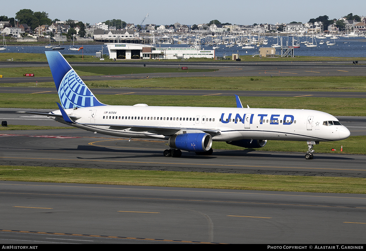 Aircraft Photo of N17104 | Boeing 757-224 | United Airlines | AirHistory.net #730393