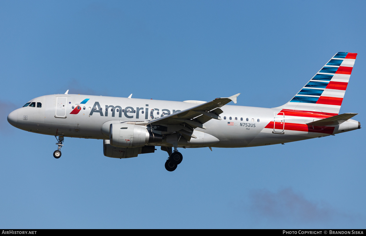 Aircraft Photo of N752US | Airbus A319-112 | American Airlines | AirHistory.net #730478