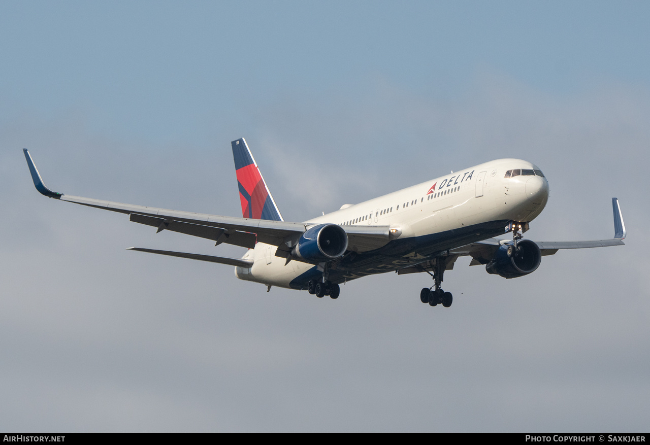 Aircraft Photo of N194DN | Boeing 767-332/ER | Delta Air Lines | AirHistory.net #730496