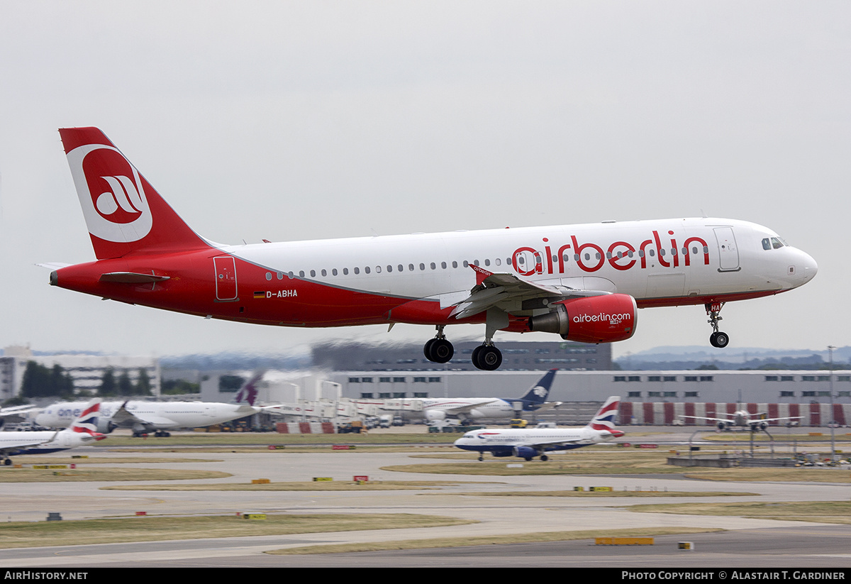 Aircraft Photo of D-ABHA | Airbus A320-214 | Air Berlin | AirHistory.net #730683