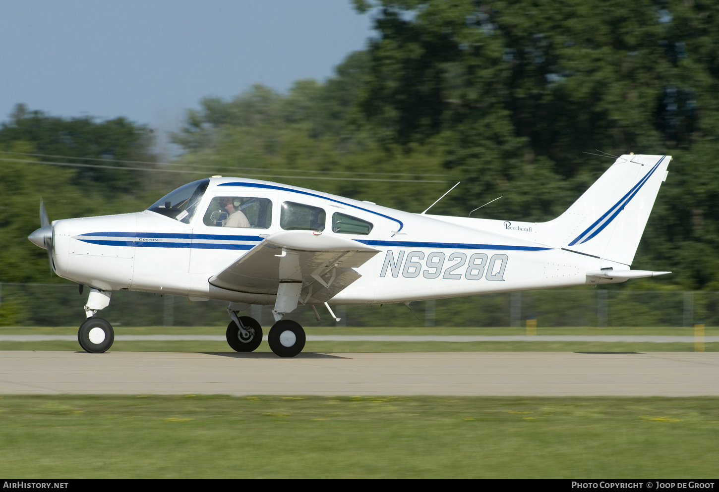 Aircraft Photo of N6928Q | Beech A23A Musketeer Custom III | AirHistory.net #730750