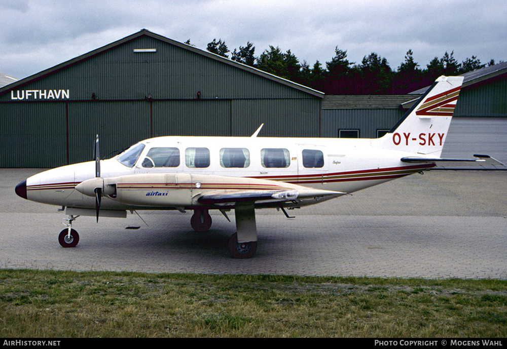 Aircraft Photo of OY-SKY | Piper PA-31-350 Chieftain | CAT - Copenhagen AirTaxi | AirHistory.net #730791