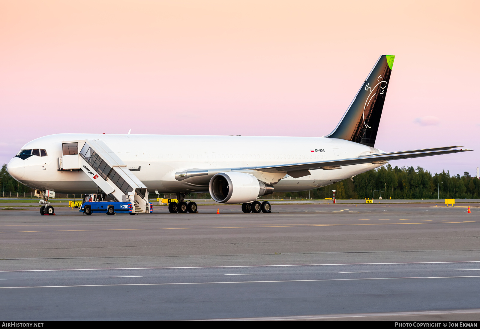 Aircraft Photo of SP-MRG | Boeing 767-35H/ER(BDSF) | SkyTaxi | AirHistory.net #730850