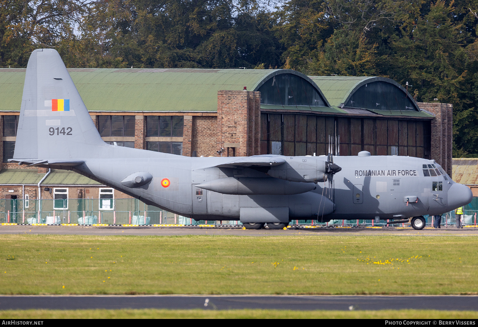 Aircraft Photo of 9142 | Lockheed C-130H Hercules | Romania - Air Force | AirHistory.net #730977