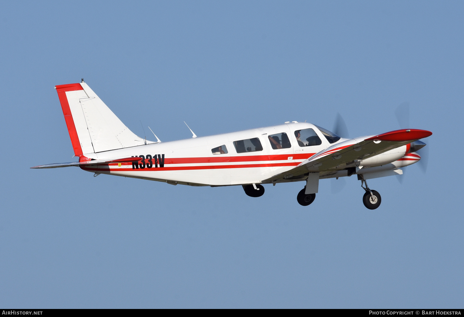 Aircraft Photo of N331V | Piper PA-34-200T Seneca II | AirHistory.net #731135