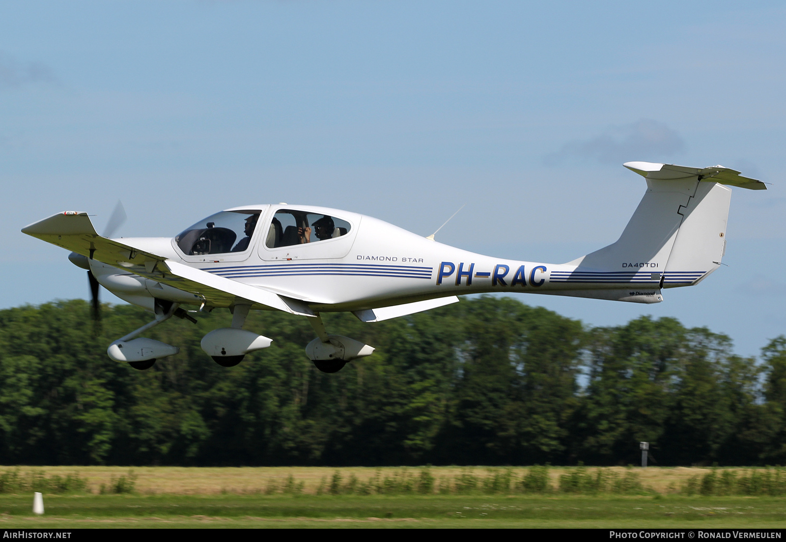 Aircraft Photo of PH-RAC | Diamond DA40D Diamond Star TDI | AirHistory.net #731206