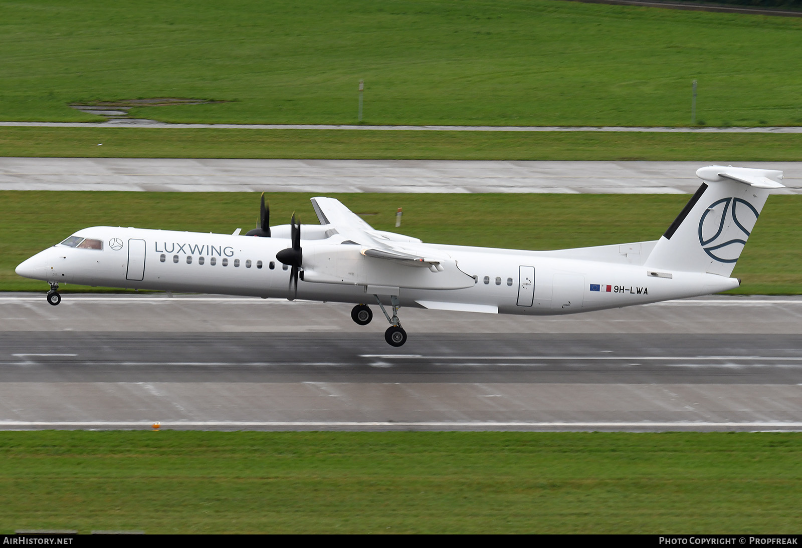 Aircraft Photo of 9H-LWA | Bombardier DHC-8-402 Dash 8 | Luxwing | AirHistory.net #731272