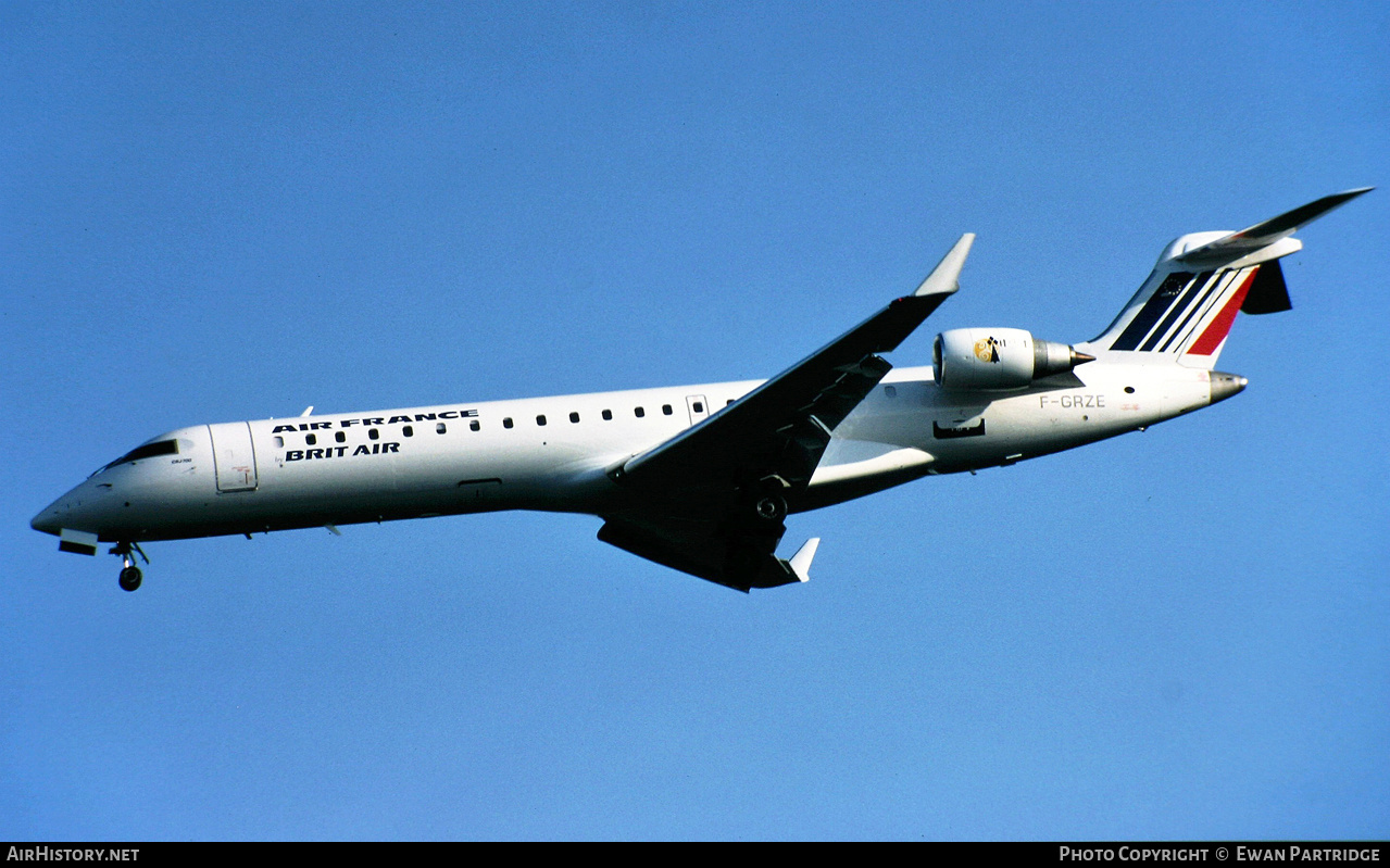 Aircraft Photo of F-GRZE | Bombardier CRJ-701 (CL-600-2C10) | Air France | AirHistory.net #731289