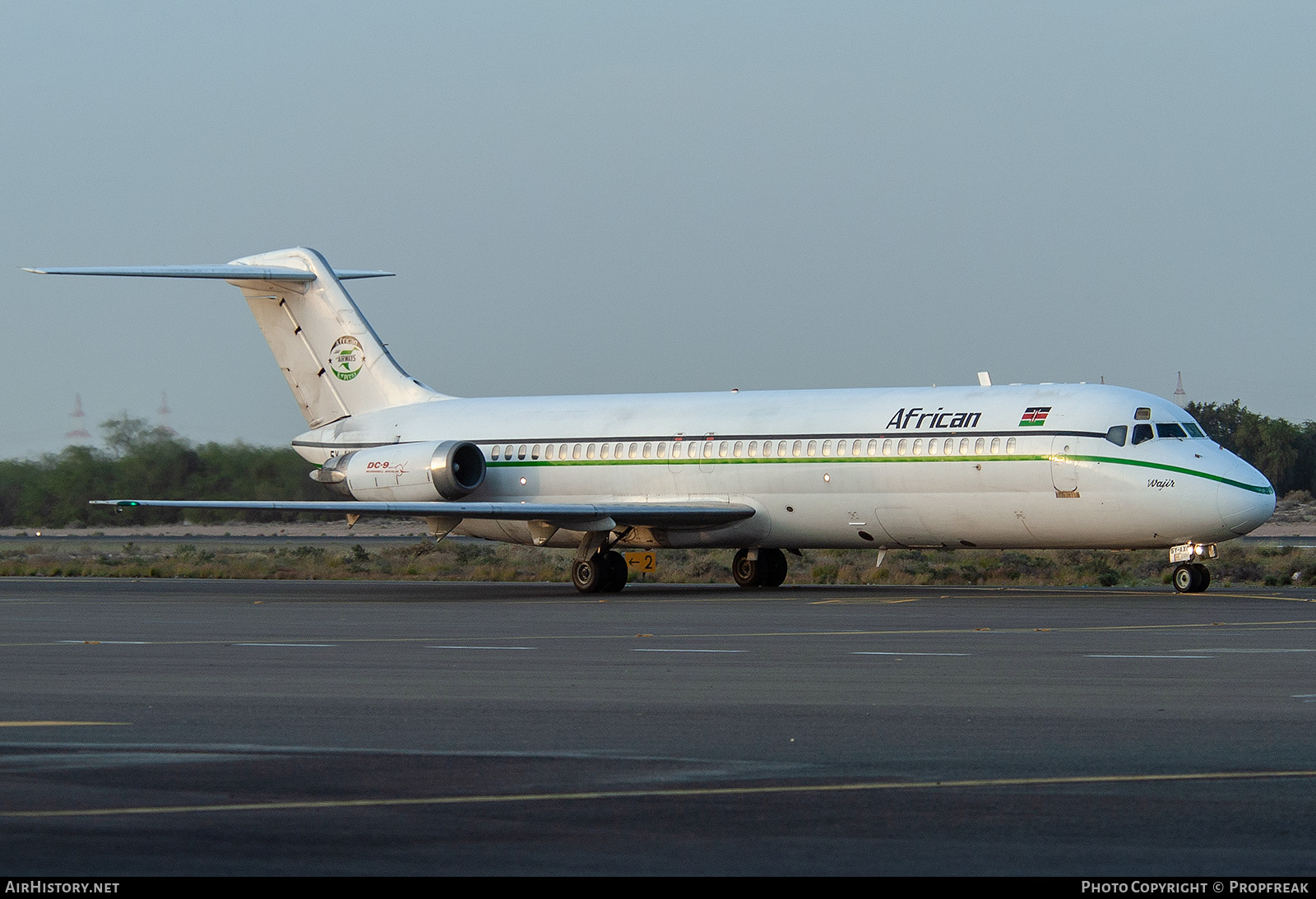 Aircraft Photo of 5Y-AXD | McDonnell Douglas DC-9-32 | African Express Airways | AirHistory.net #731422