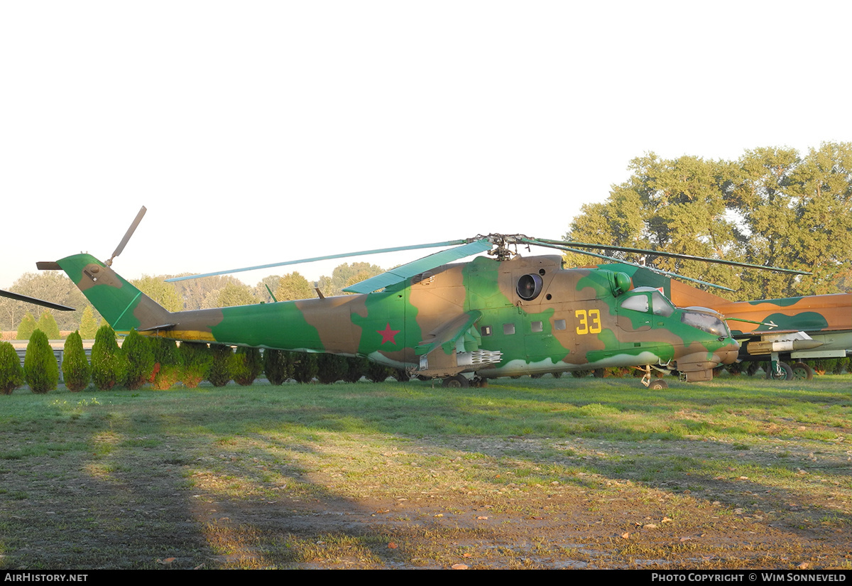 Aircraft Photo of 33 yellow | Mil Mi-24D | Soviet Union - Air Force | AirHistory.net #731472