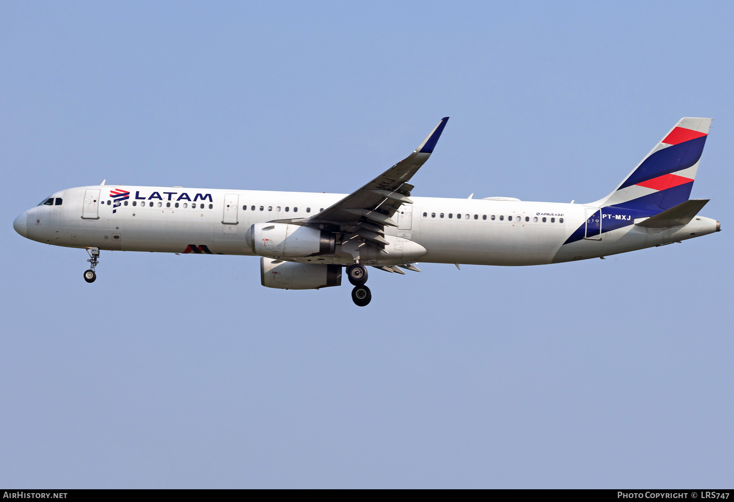 Aircraft Photo of PT-MXJ | Airbus A321-231 | LATAM Airlines | AirHistory.net #731580