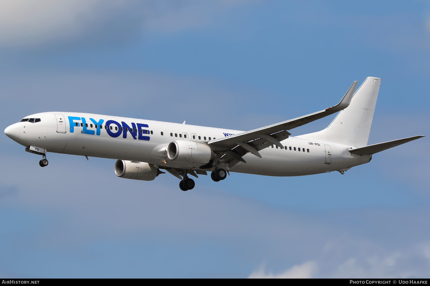 Aircraft Photo of UR-PSI | Boeing 737-9KV/ER | FlyOne | AirHistory.net #731591