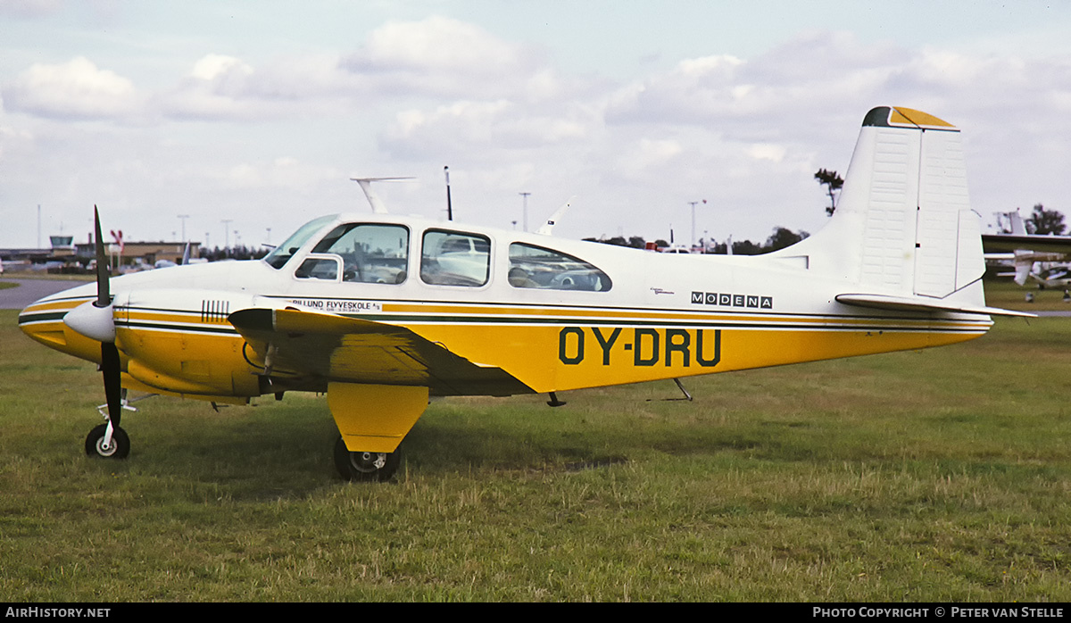 Aircraft Photo of OY-DRU | Beech D95A Travel Air | Billund Flyveskole | AirHistory.net #731615