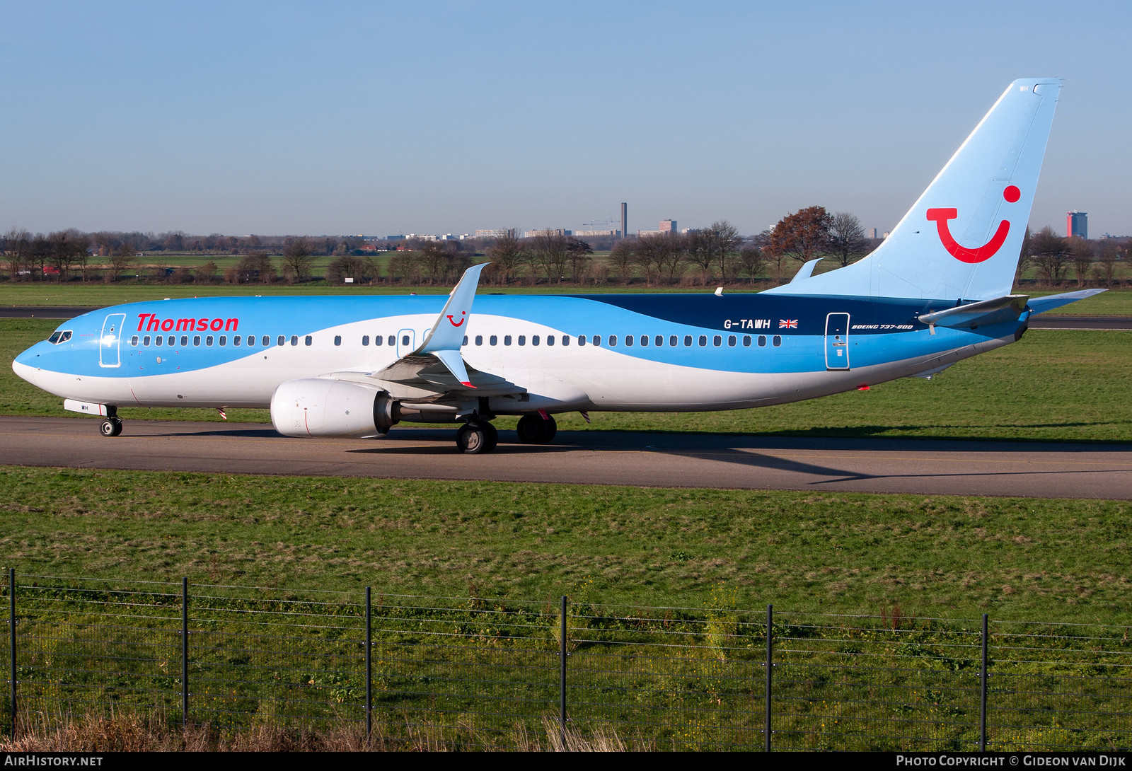 Aircraft Photo of G-TAWH | Boeing 737-8K5 | Thomson Airways | AirHistory.net #731627