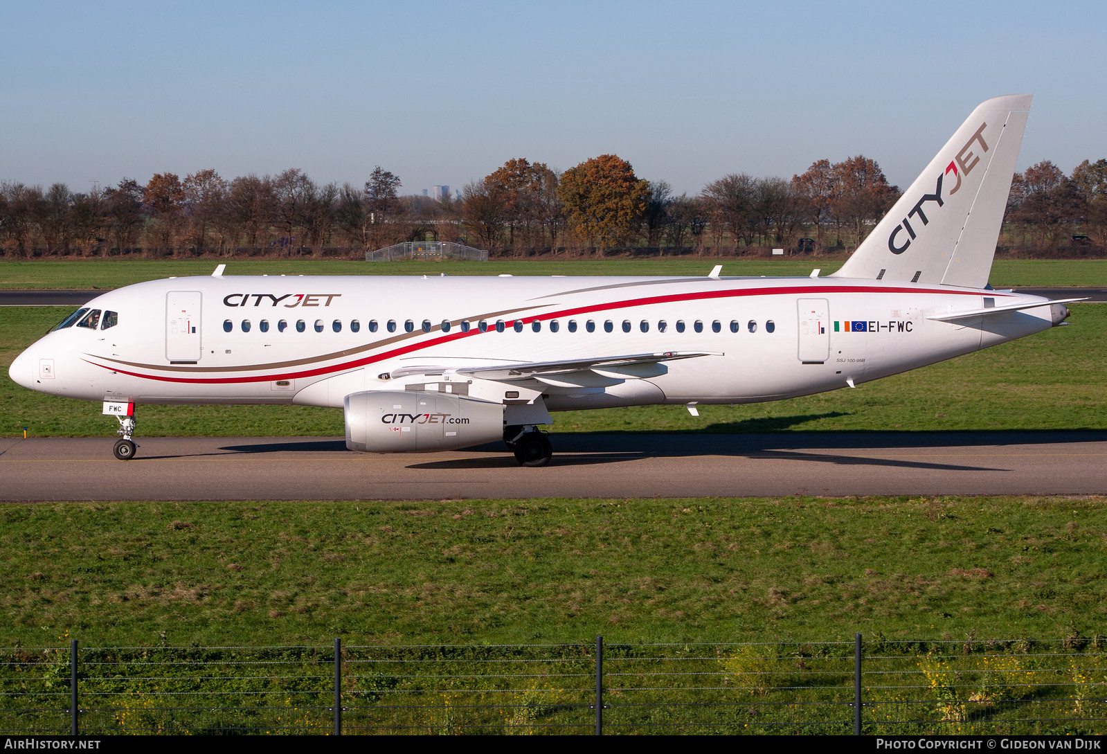 Aircraft Photo of EI-FWC | Sukhoi SSJ-100-95B Superjet 100 (RRJ-95B) | CityJet | AirHistory.net #731628