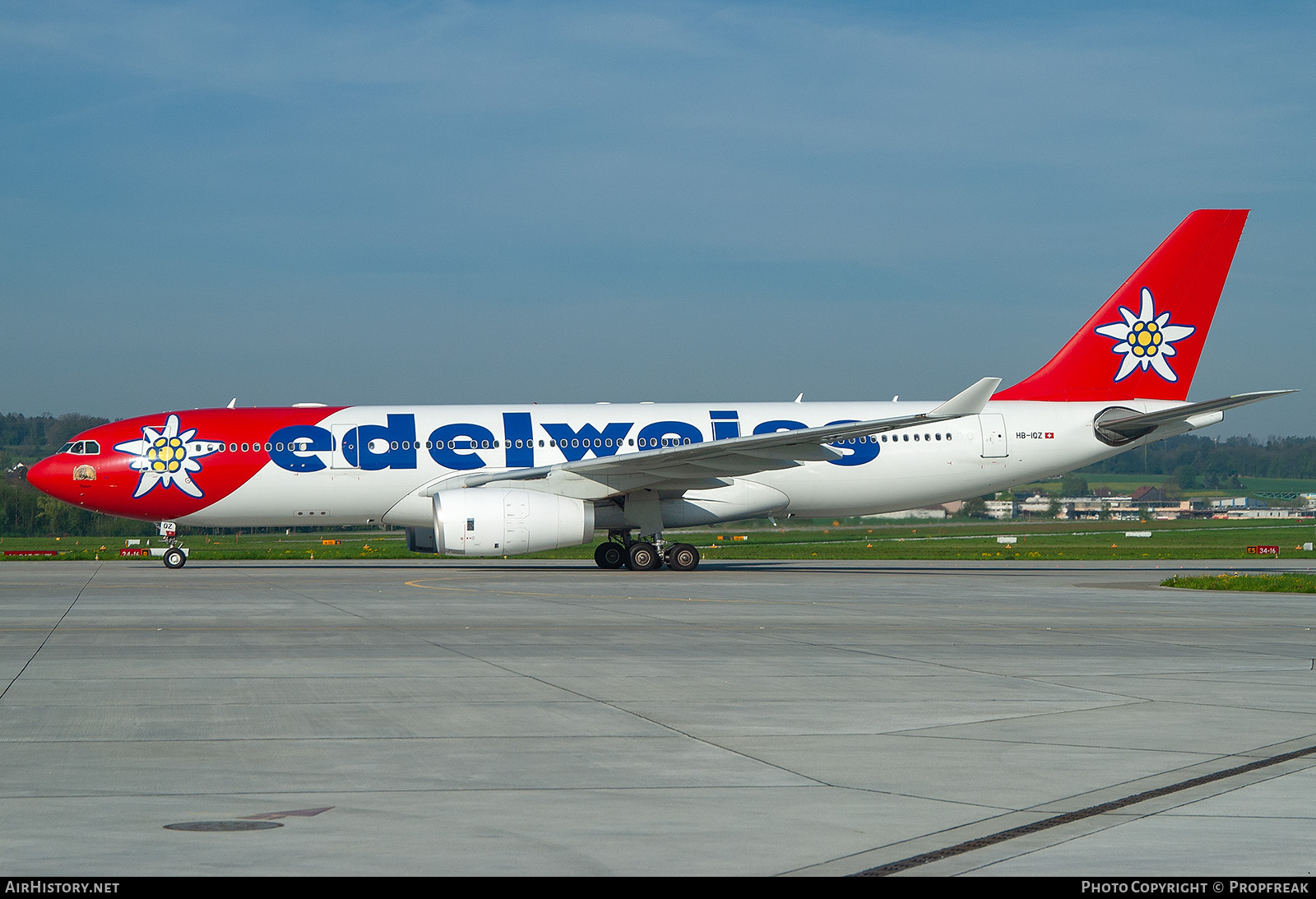 Aircraft Photo of HB-IQZ | Airbus A330-243 | Edelweiss Air | AirHistory.net #731645