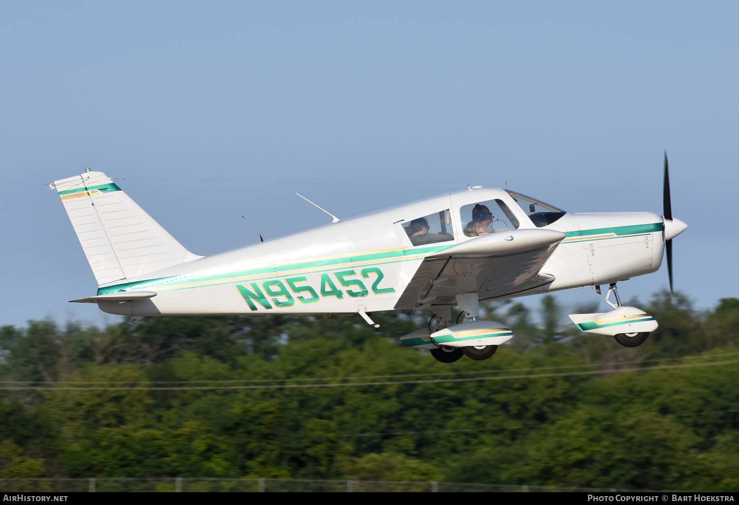 Aircraft Photo of N95452 | Piper PA-28-140 Cherokee | AirHistory.net #731809