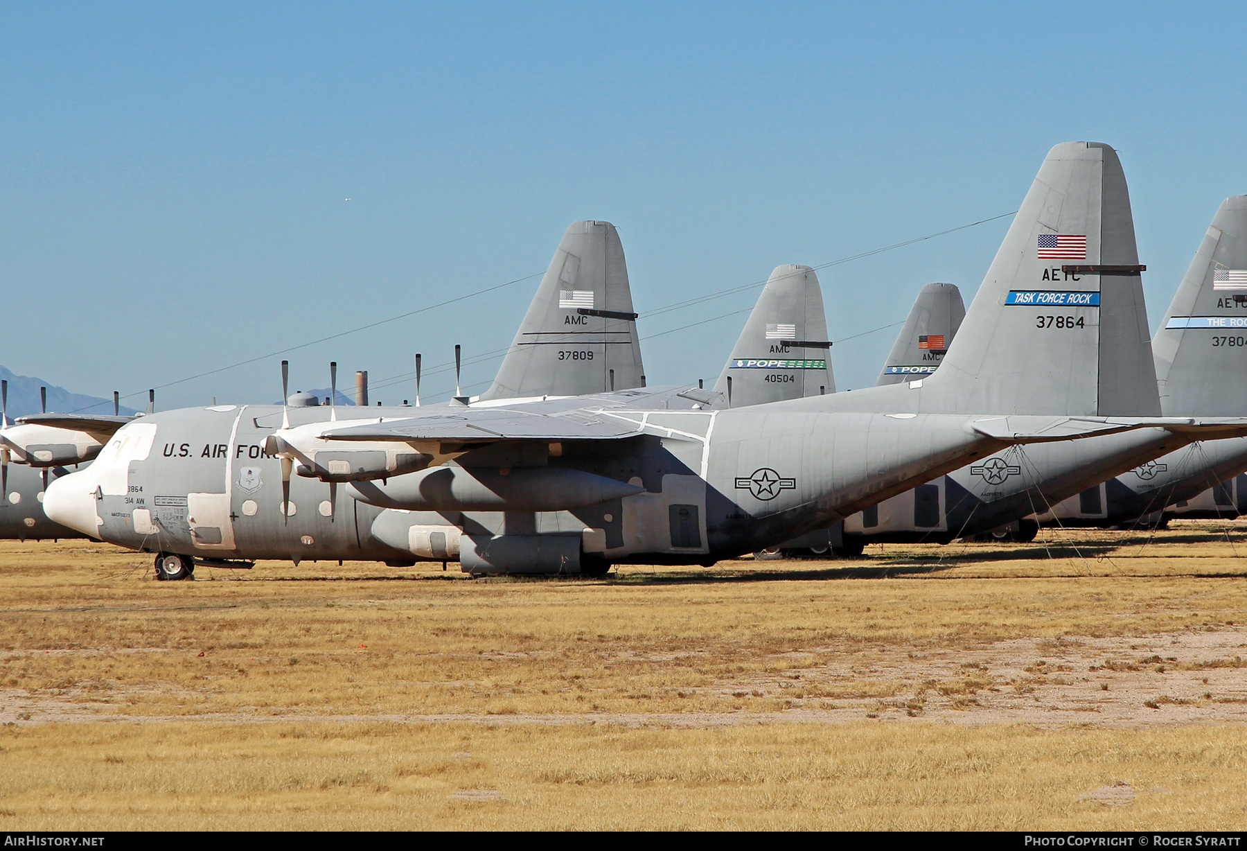 Aircraft Photo of 63-7864 / 37864 | Lockheed C-130E Hercules (L-382) | USA - Air Force | AirHistory.net #731874