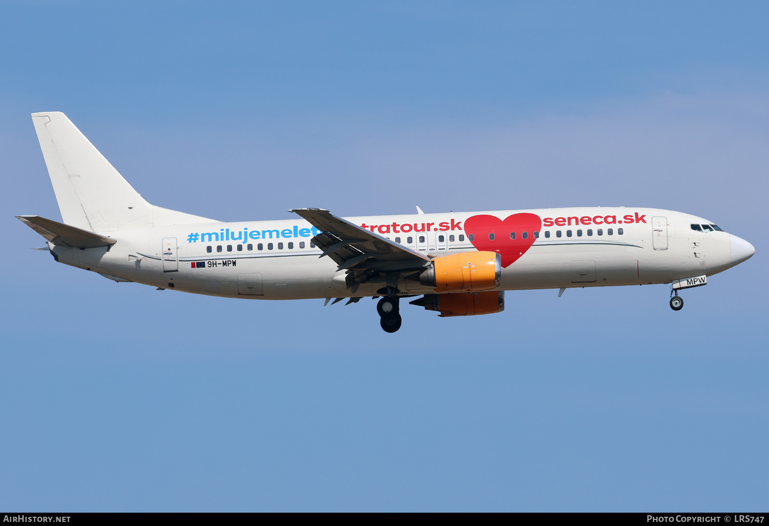 Aircraft Photo of 9H-MPW | Boeing 737-484 | Air Horizont | AirHistory.net #731951