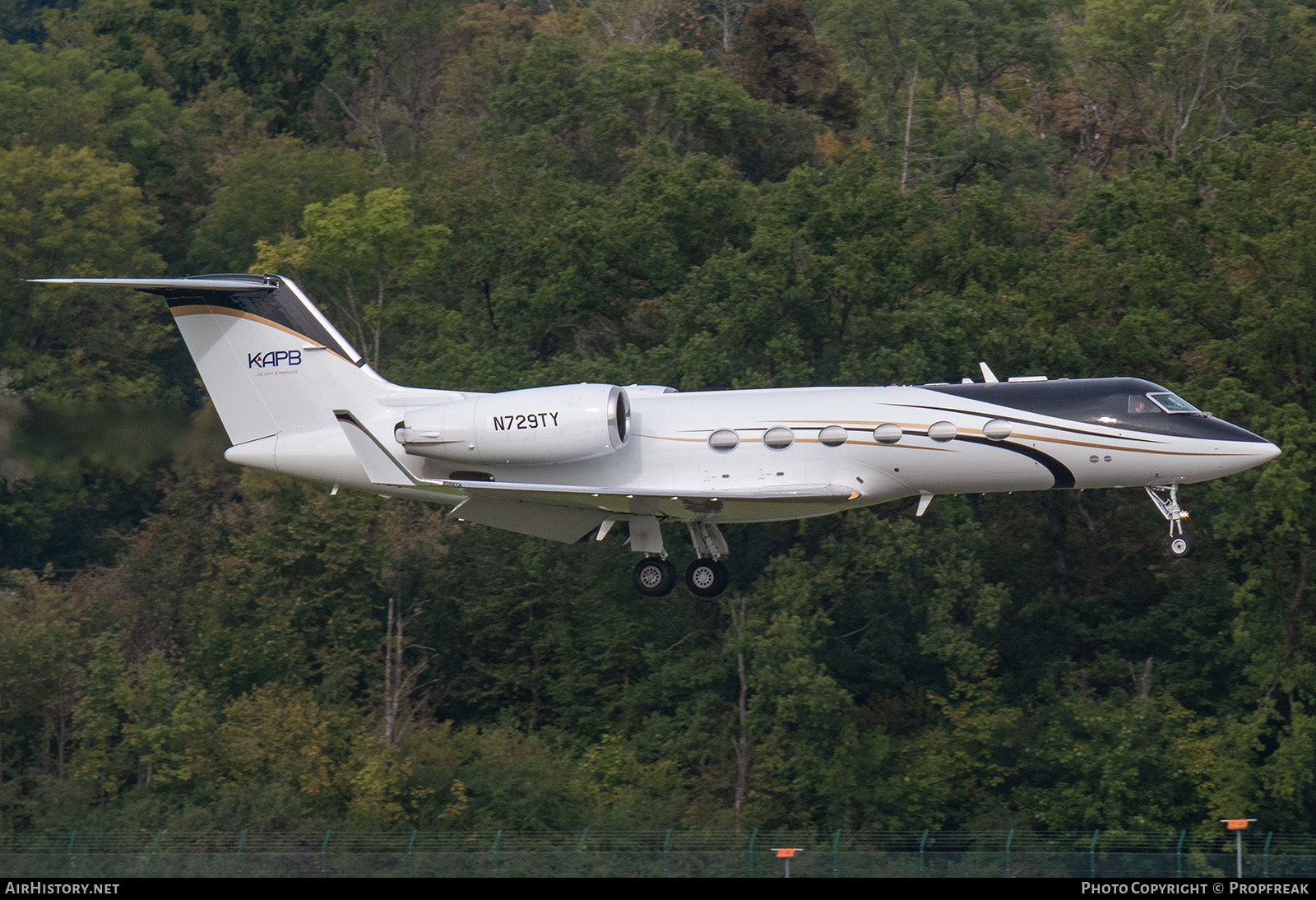 Aircraft Photo of N729TY | Gulfstream Aerospace G-IV Gulfstream IV | KAPB - Koperasi Amanah Pelaburan Berhad | AirHistory.net #732007