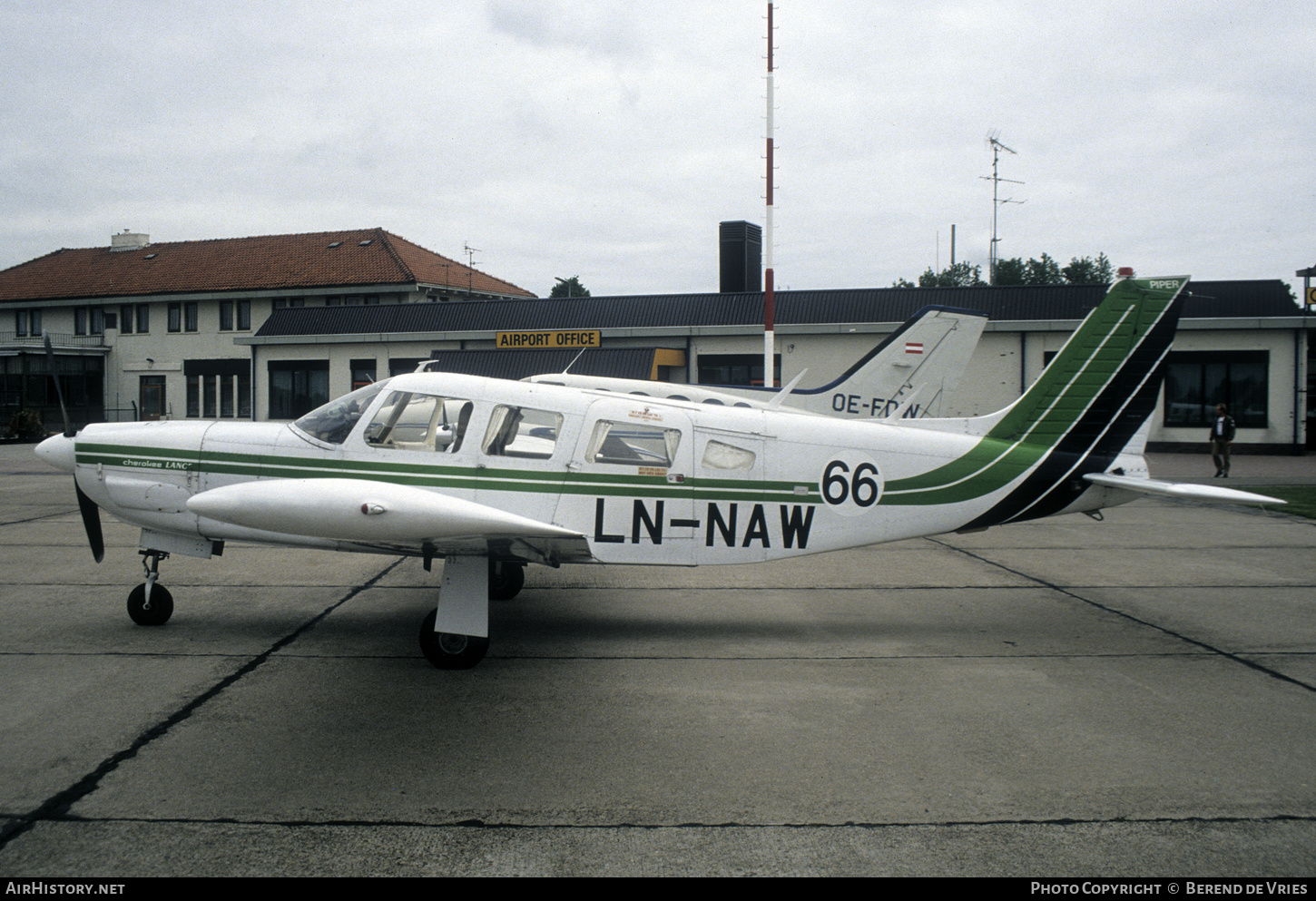 Aircraft Photo of LN-NAW | Piper PA-32R-300 Lance | AirHistory.net #732025