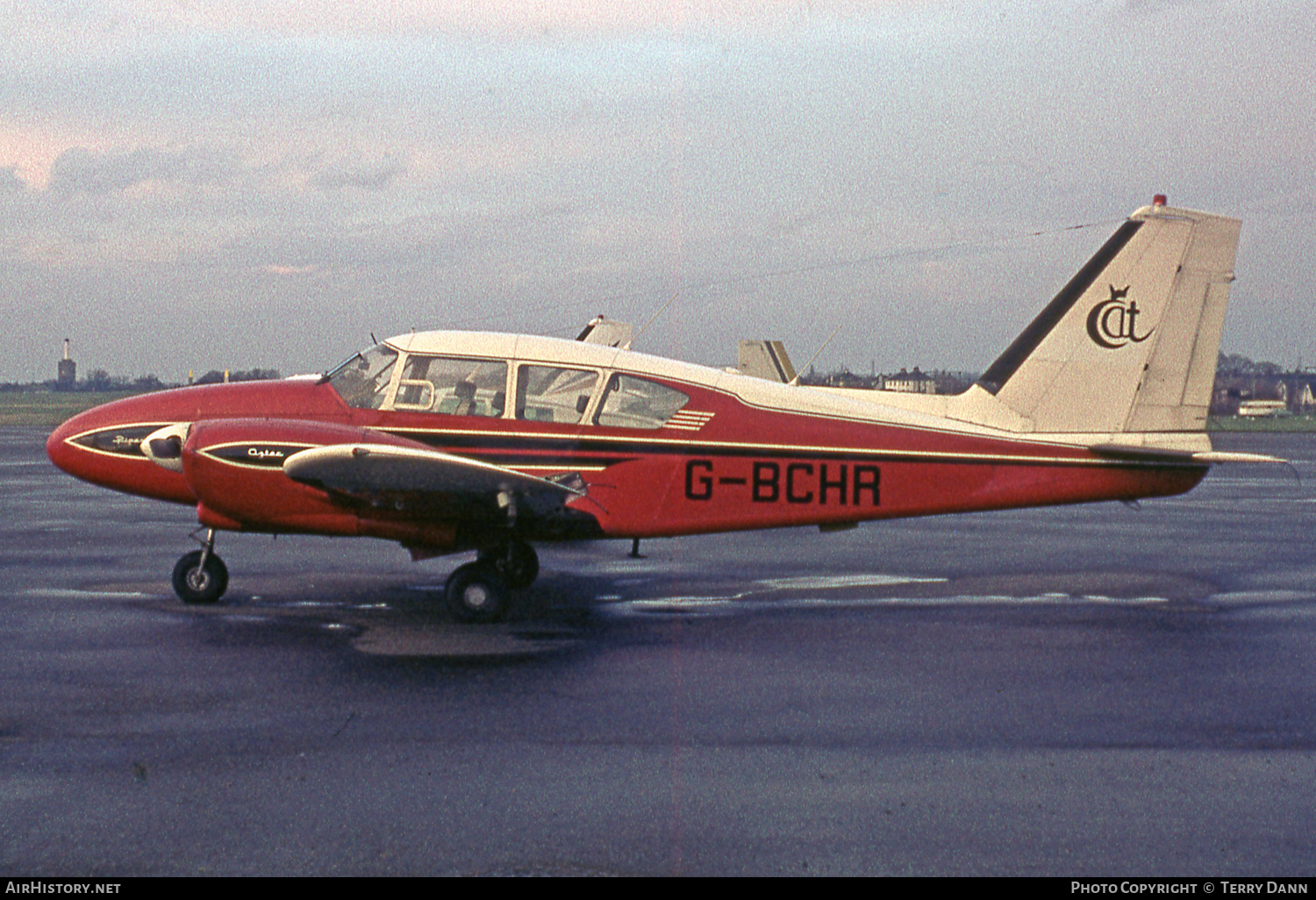 Aircraft Photo of G-BCHR | Piper PA-23-250 Aztec B | Commutair | AirHistory.net #732066