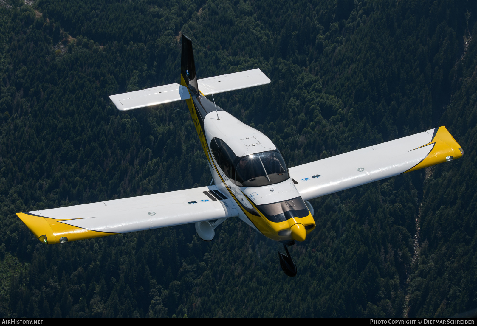 Aircraft Photo of C-FZNL | Van's RV-10 | AirHistory.net #732136