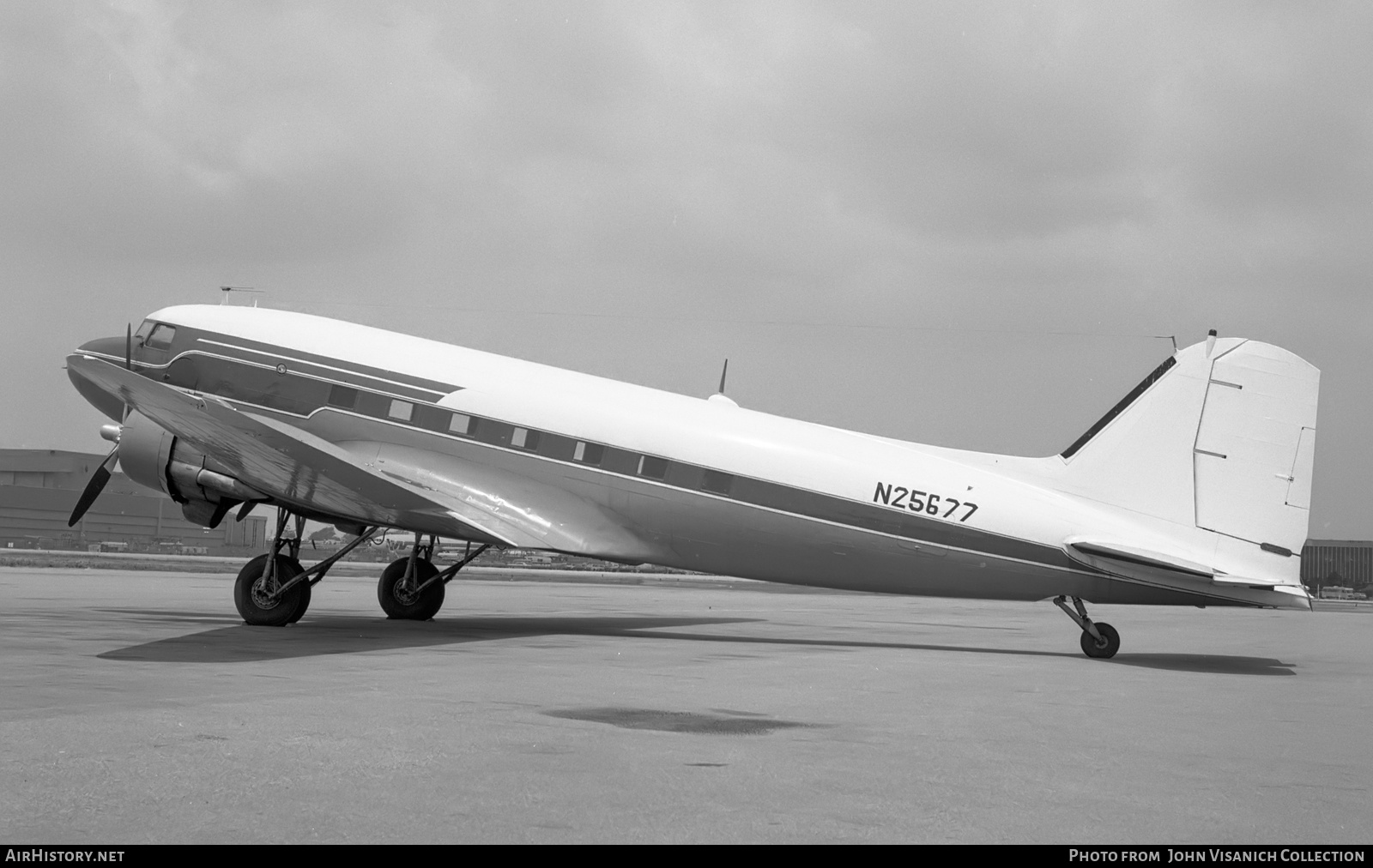 Aircraft Photo of N25677 | Douglas DC-3A | AirHistory.net #732151