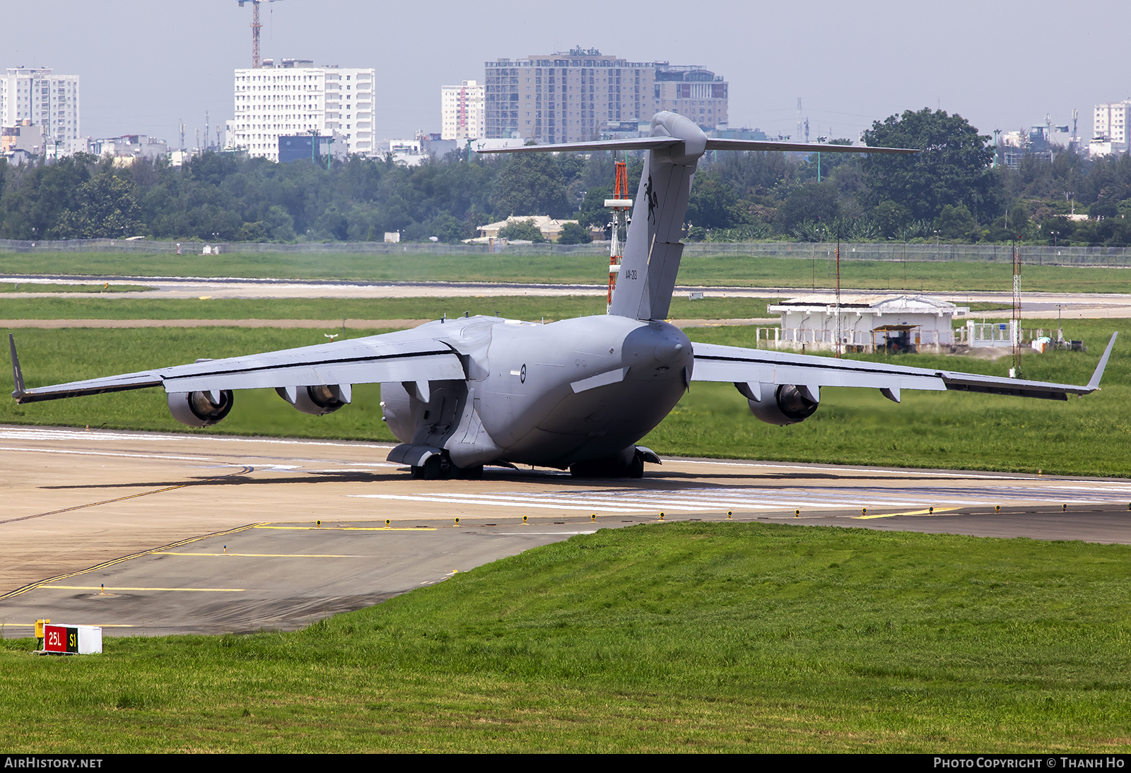 Aircraft Photo of A41-213 | Boeing C-17A Globemaster III | Australia - Air Force | AirHistory.net #732176