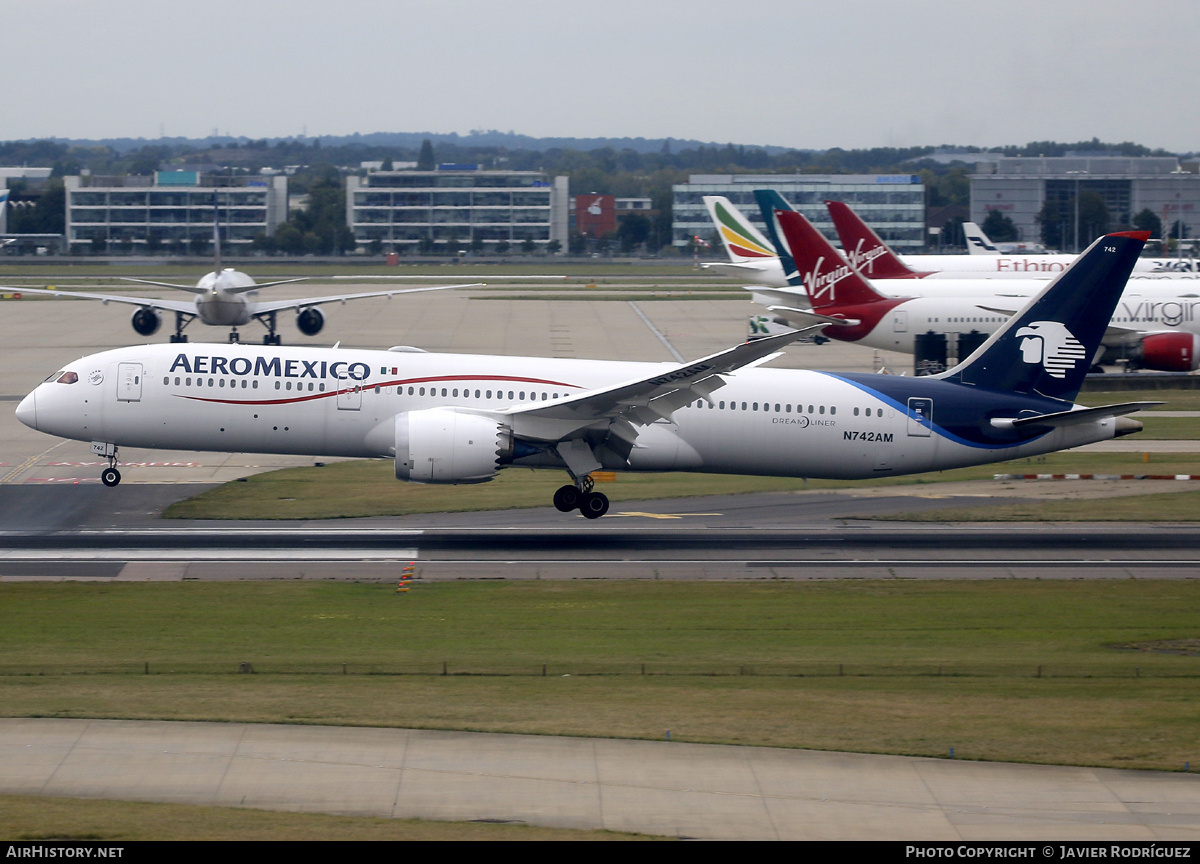 Aircraft Photo of N742AM | Boeing 787-9 Dreamliner | AeroMéxico | AirHistory.net #732199