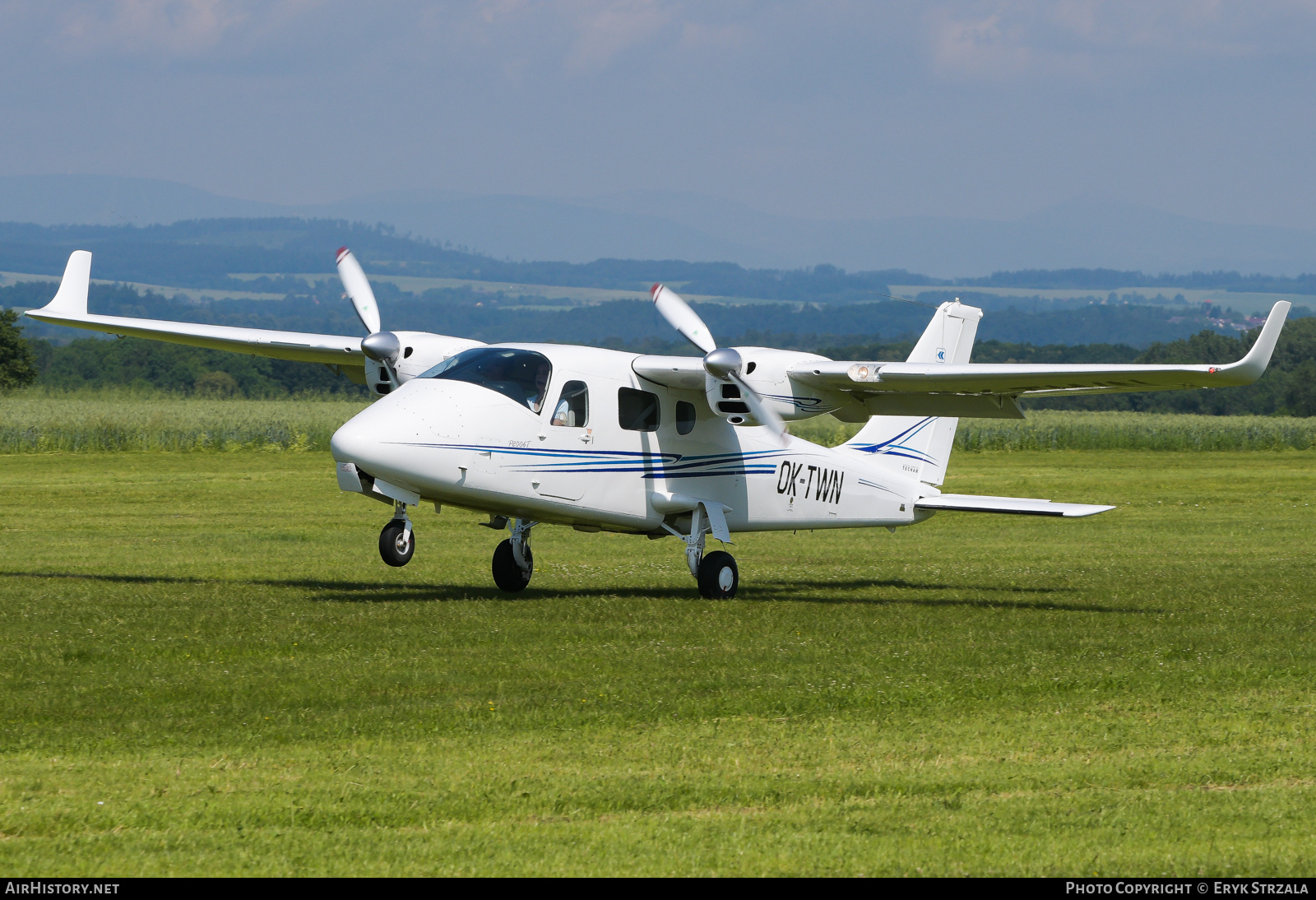 Aircraft Photo of OK-TWN | Tecnam P-2006T | AirHistory.net #732232
