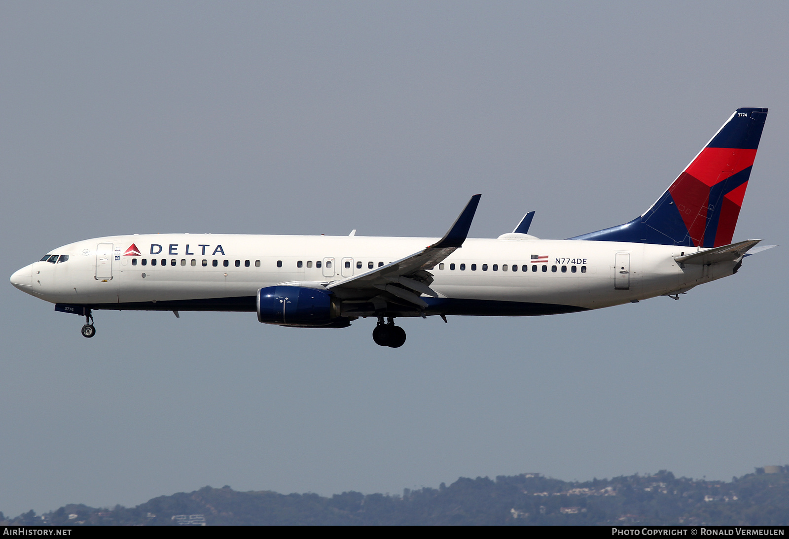 Aircraft Photo of N774DE | Boeing 737-8EH | Delta Air Lines | AirHistory.net #732239