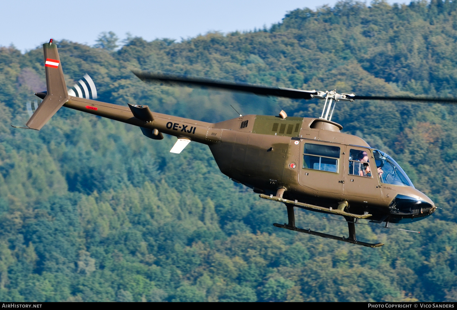 Aircraft Photo of OE-XJI | Bell AB-206A-1 JetRanger | AirHistory.net #732267