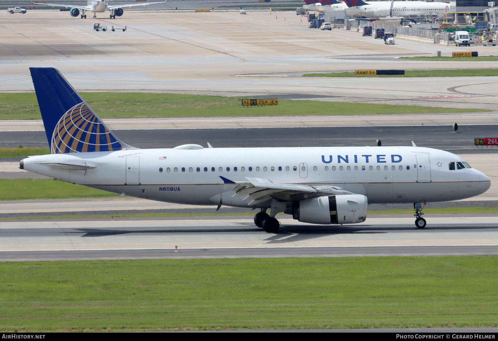 Aircraft Photo of N808UA | Airbus A319-131 | United Airlines | AirHistory.net #732269